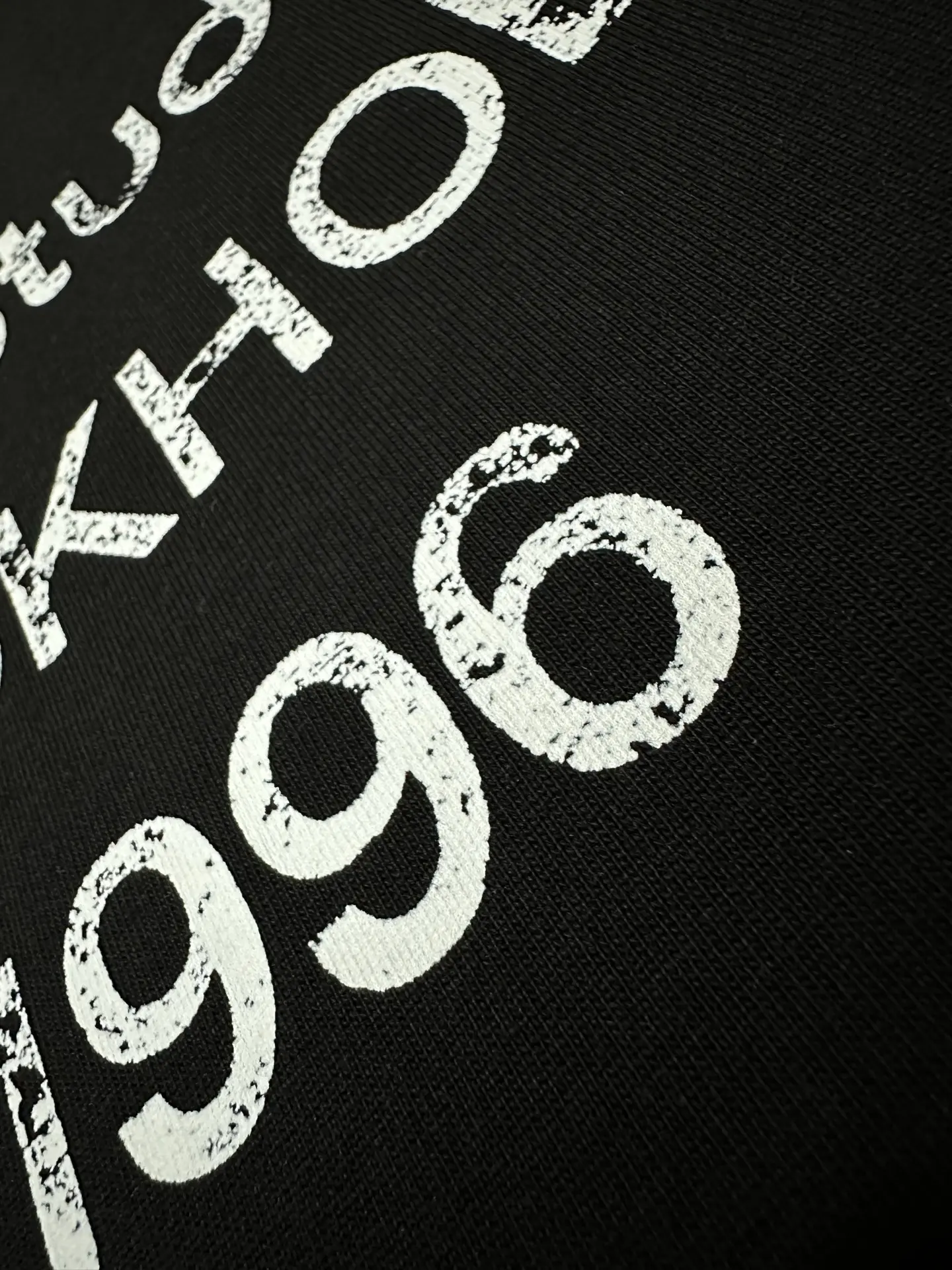 Logo Print Long-Sleeve T-Shirt D23024431 — view 8