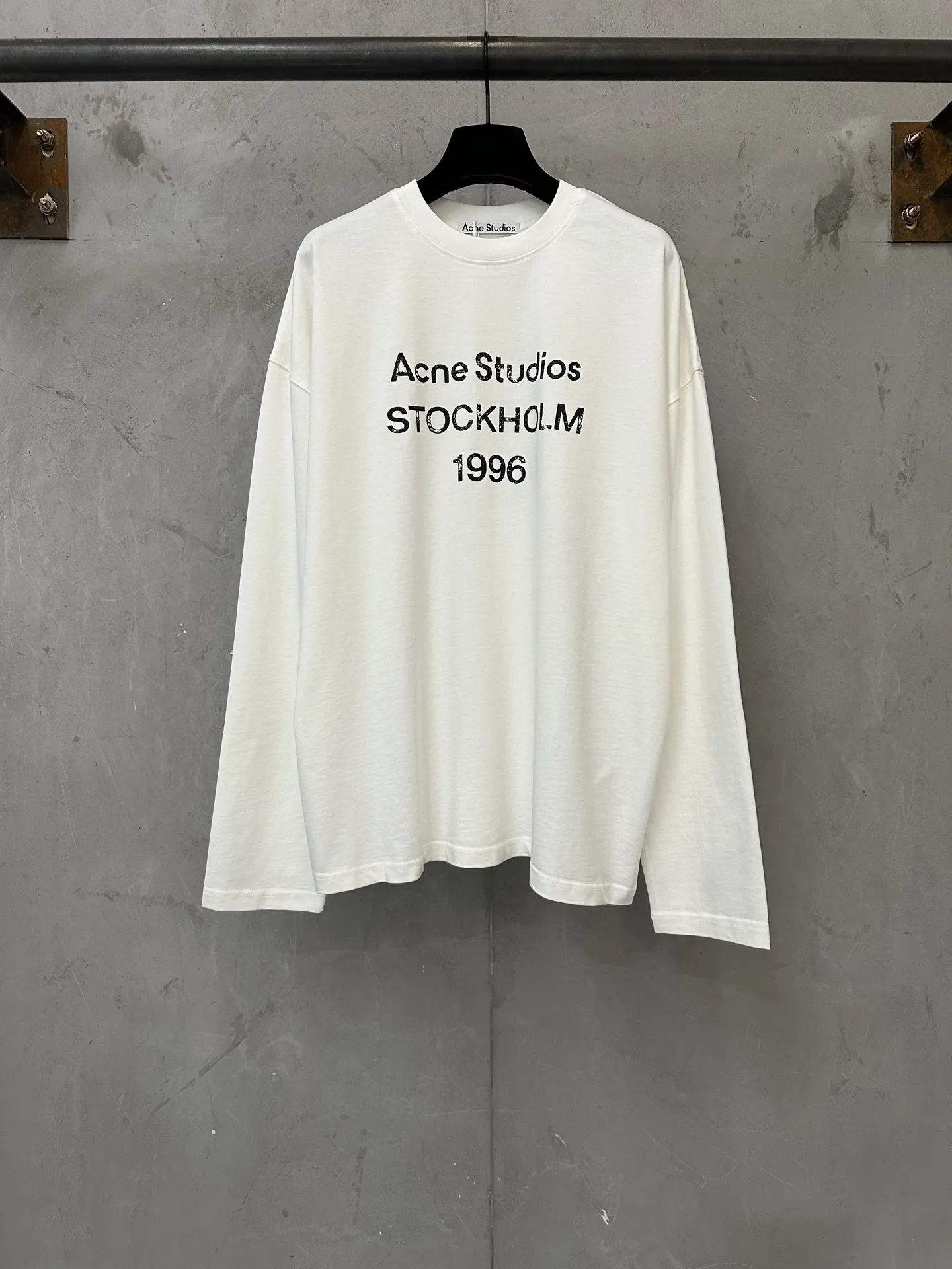 Logo Print Long-Sleeve Cotton T-Shirt D23024430