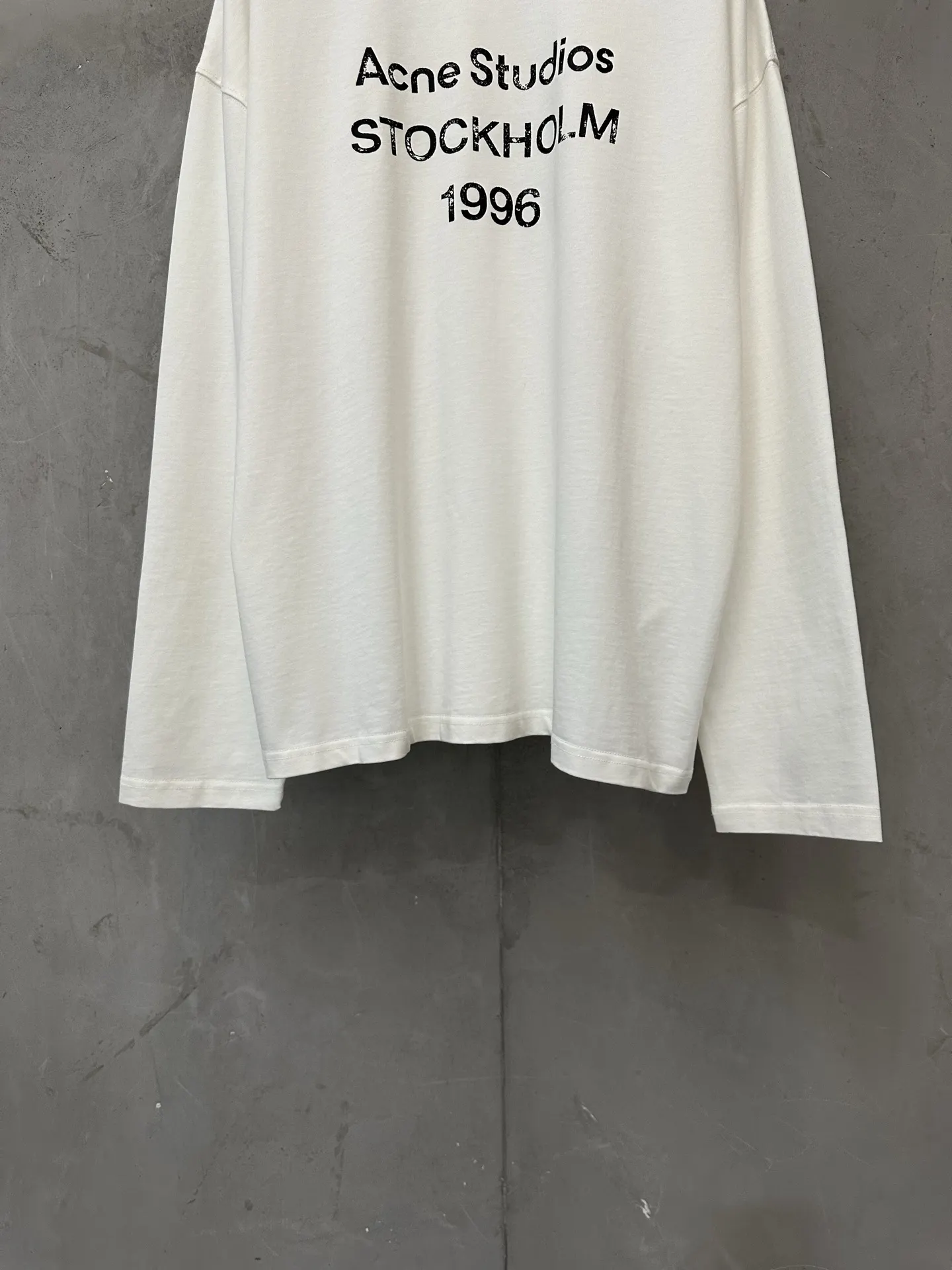 Logo Print Long-Sleeve Cotton T-Shirt D23024430 — view 4