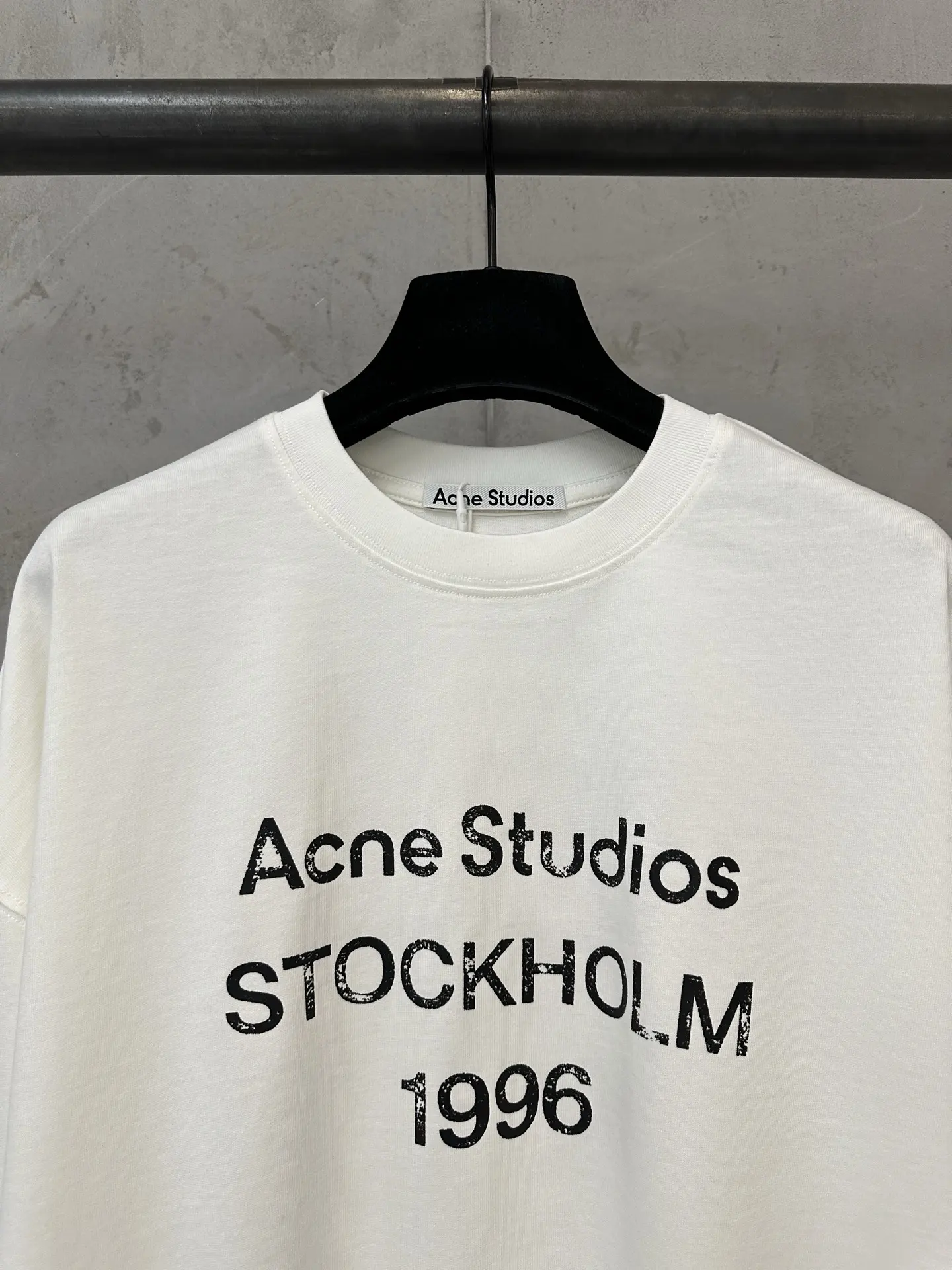 Logo Print Long-Sleeve Cotton T-Shirt D23024430 — view 5
