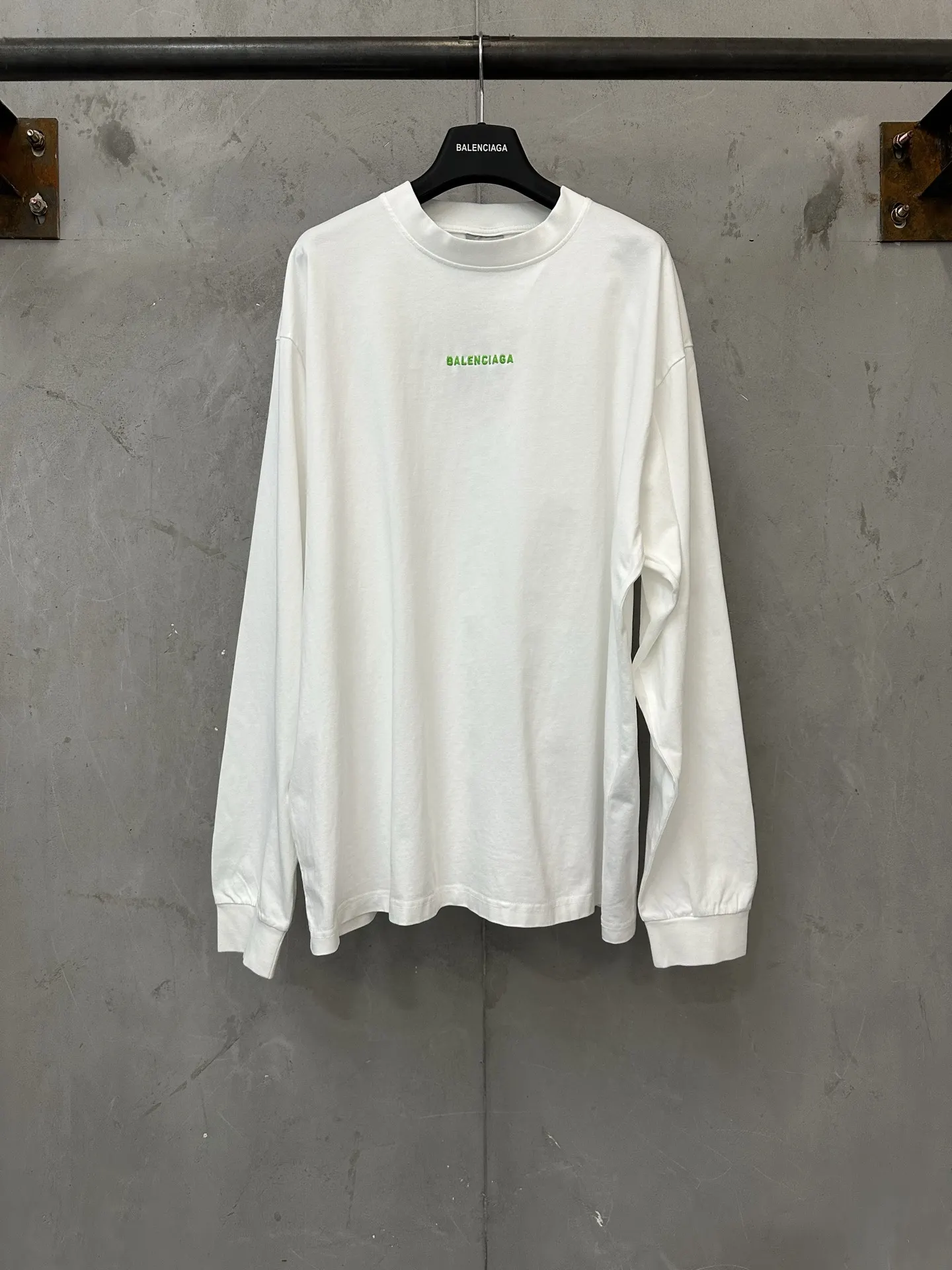 Logo Embroidered Long-Sleeve T-Shirt D23024374