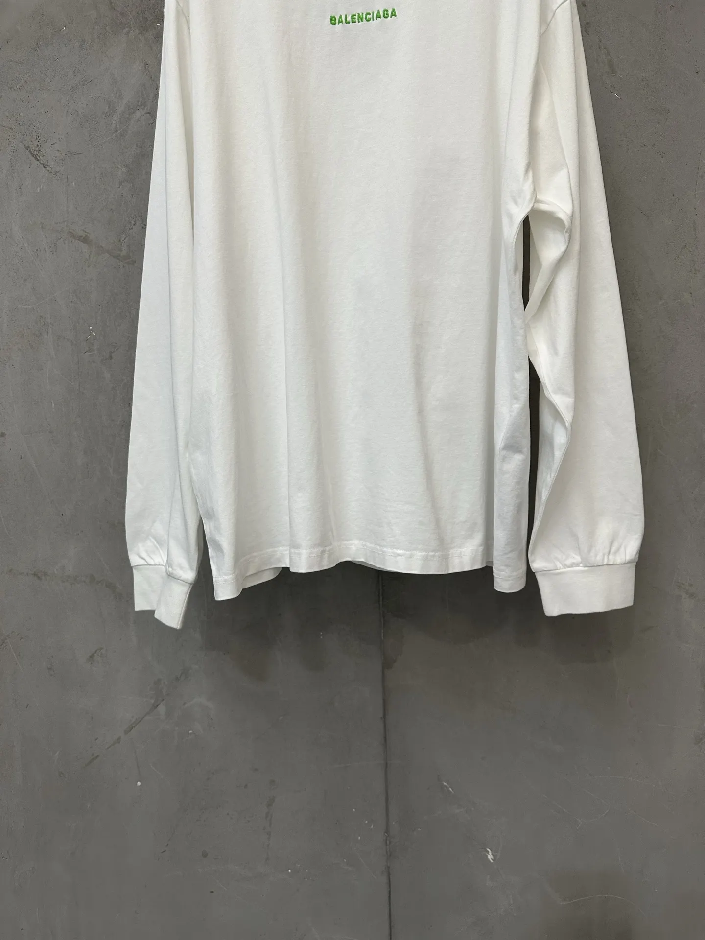 Logo Embroidered Long-Sleeve T-Shirt D23024374 — view 4