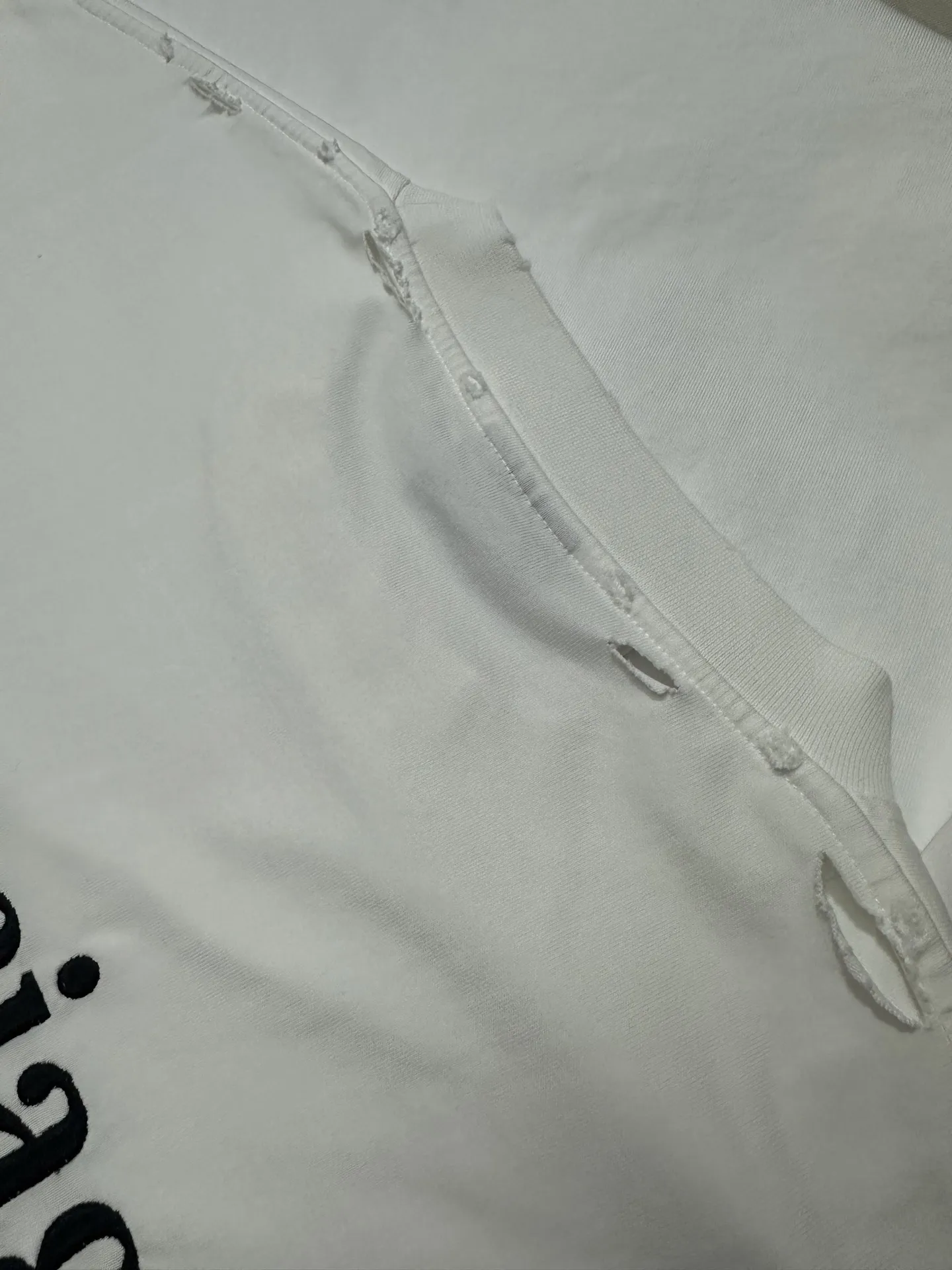 Political Campaign Distressed Long-Sleeve T-Shirt D23021947 — view 9