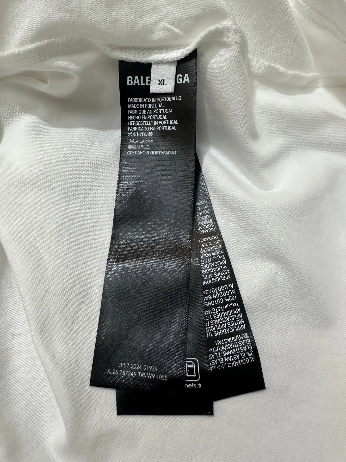 Political Campaign Distressed Long-Sleeve T-Shirt D23021947 — view 10