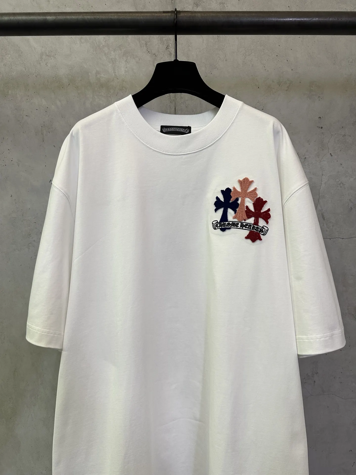 Embroidered Cross Logo Cotton T-Shirt D23012833 — view 3