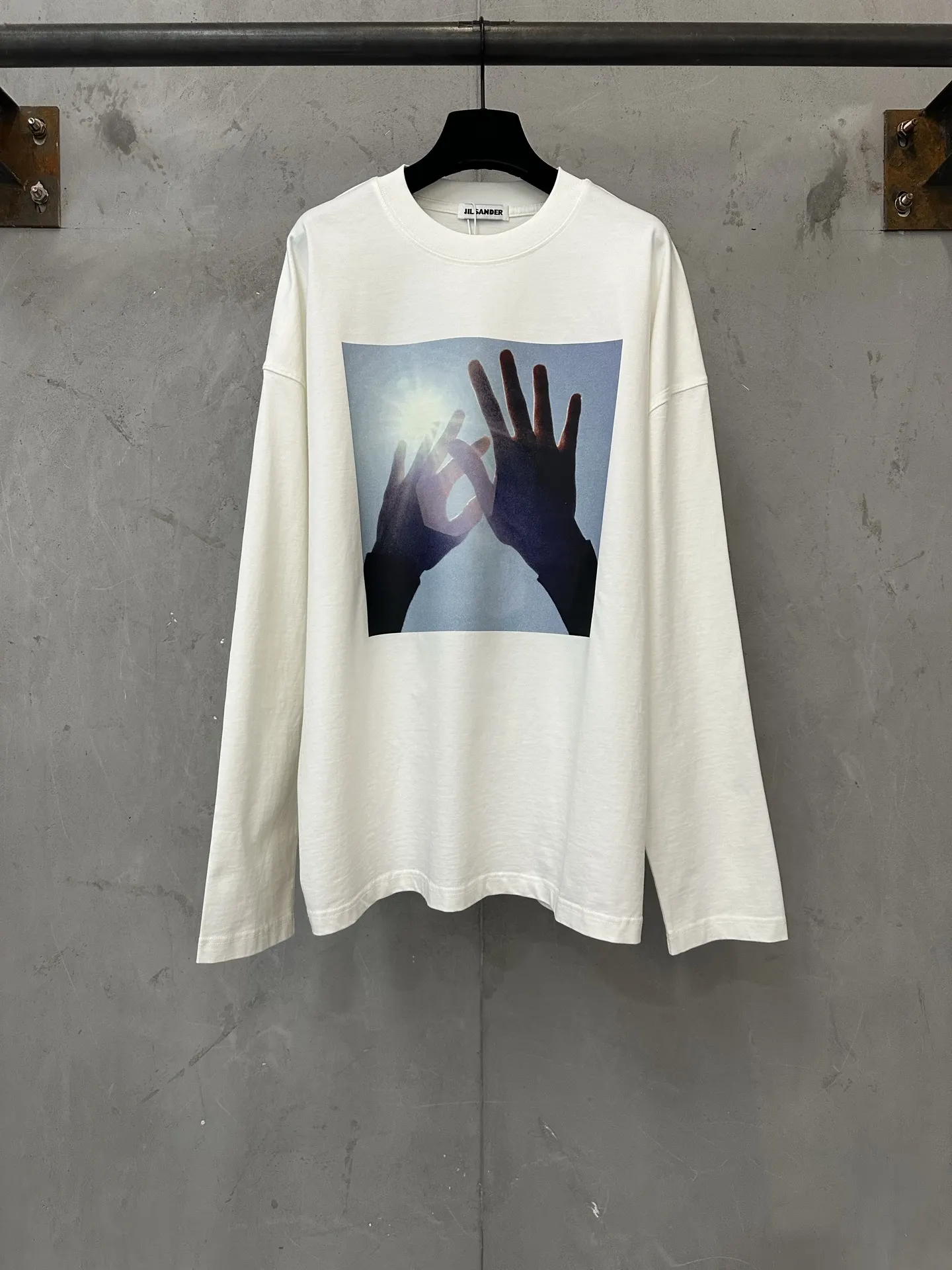 Graphic Print Long-Sleeved Cotton T-Shirt D23024390