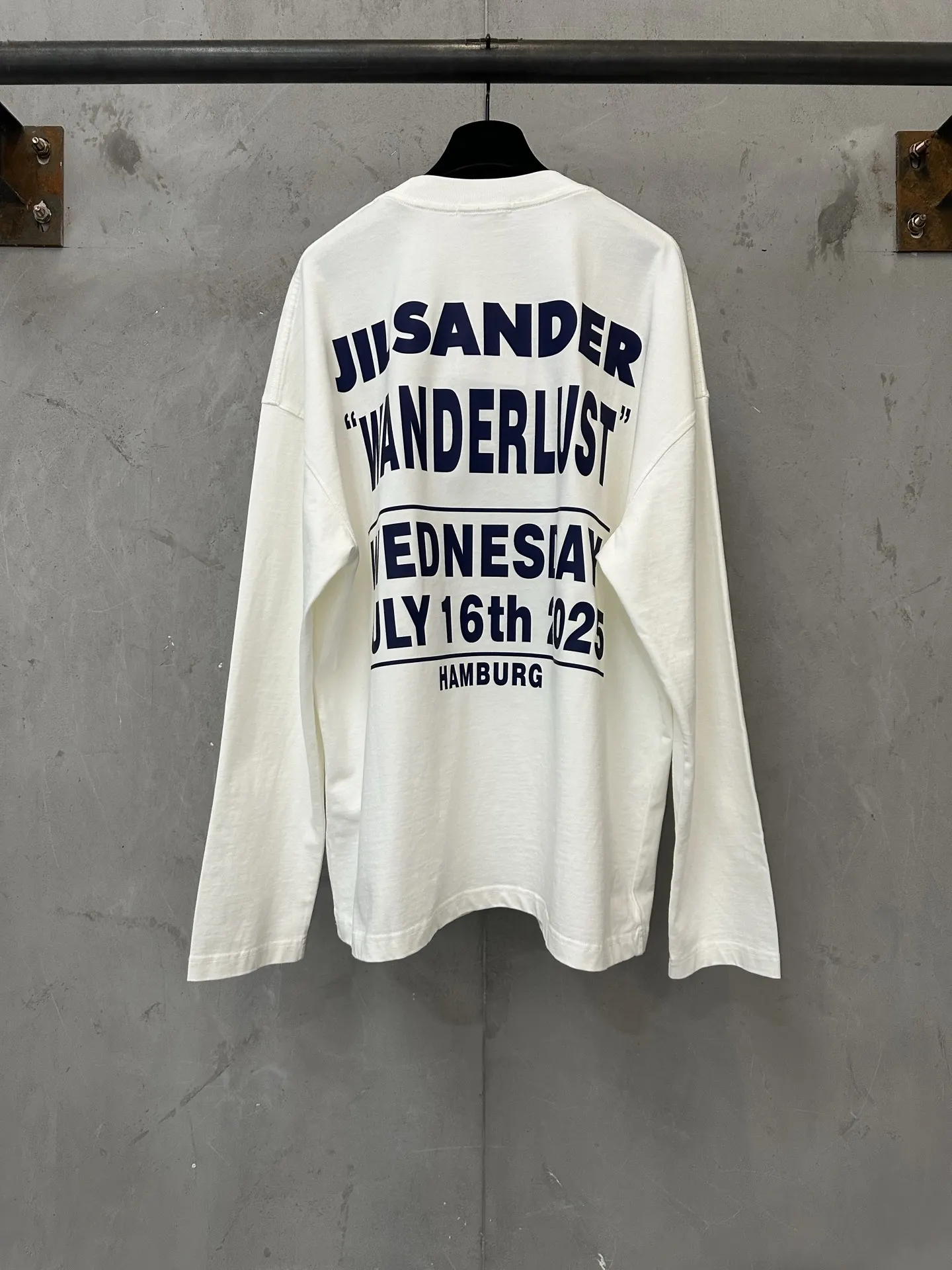 Graphic Print Long-Sleeved Cotton T-Shirt D23024390 — view 2