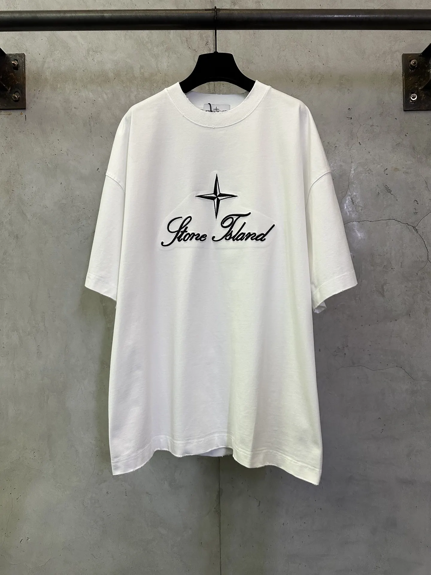 Embroidered Logo Heavyweight Cotton T-Shirt D23012825