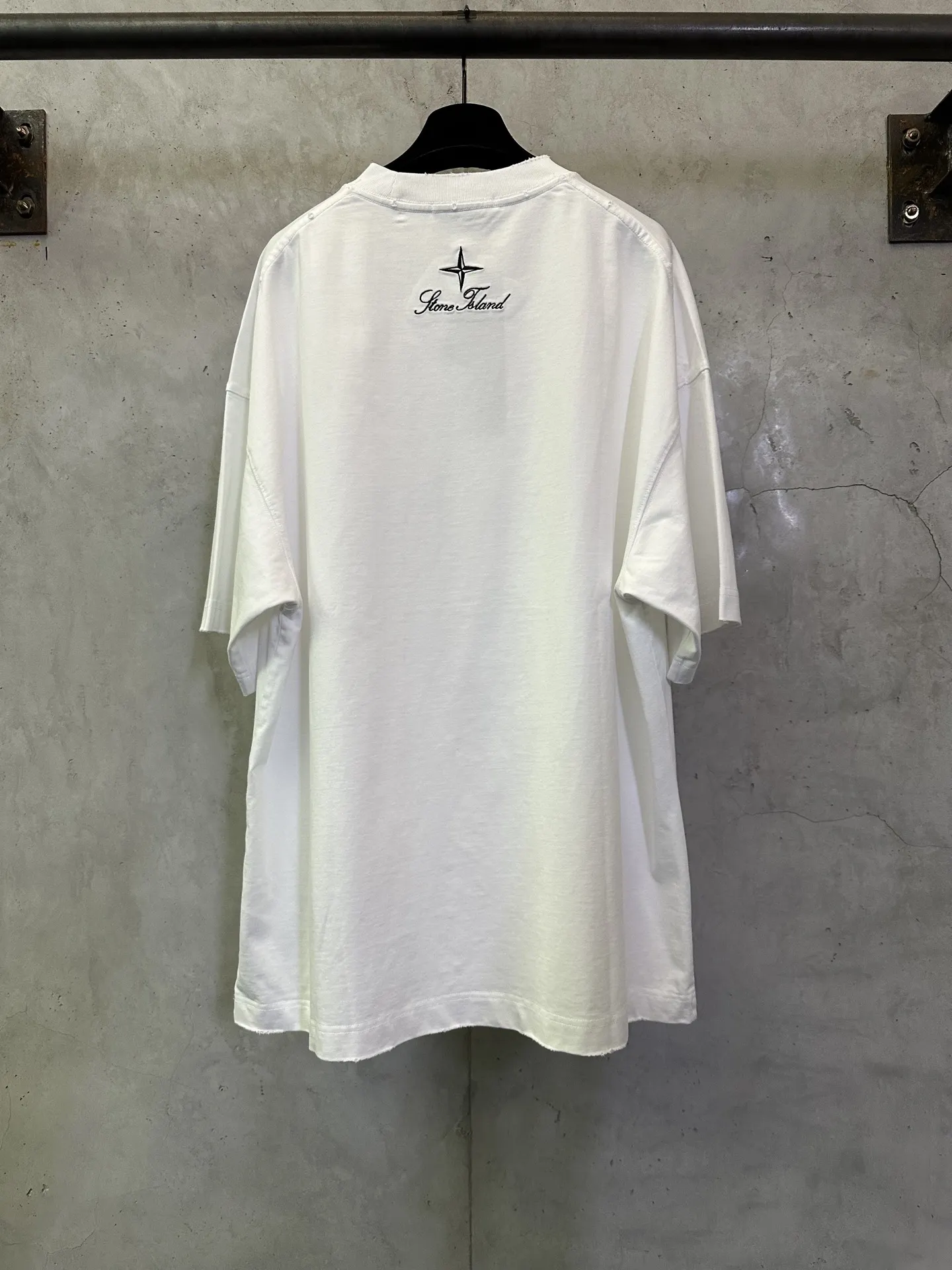 Embroidered Logo Heavyweight Cotton T-Shirt D23012825 — view 2