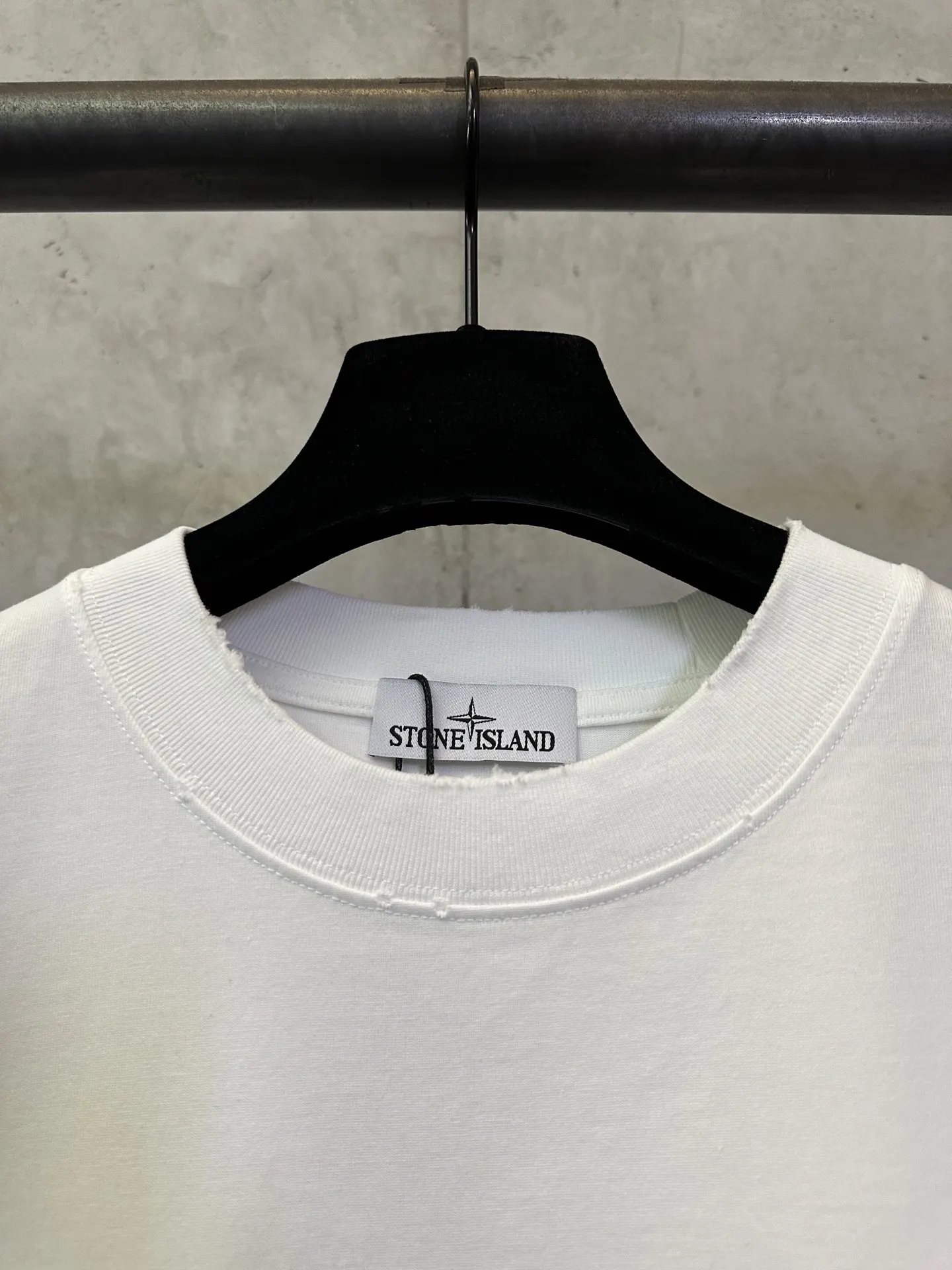 Embroidered Logo Heavyweight Cotton T-Shirt D23012825 — view 7