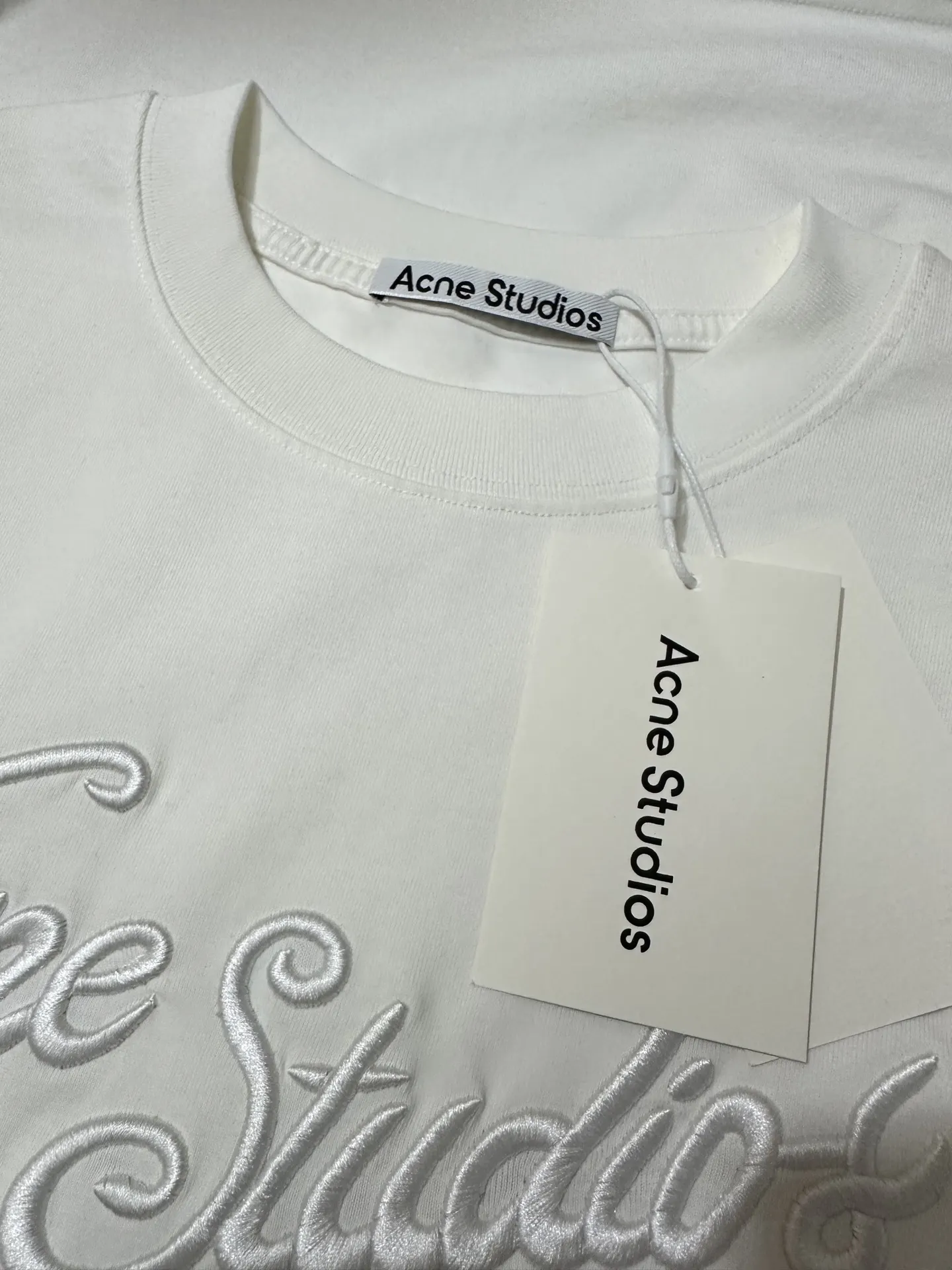 Embroidered Logo Oversized Long-Sleeve T-Shirt D23024423 — view 6