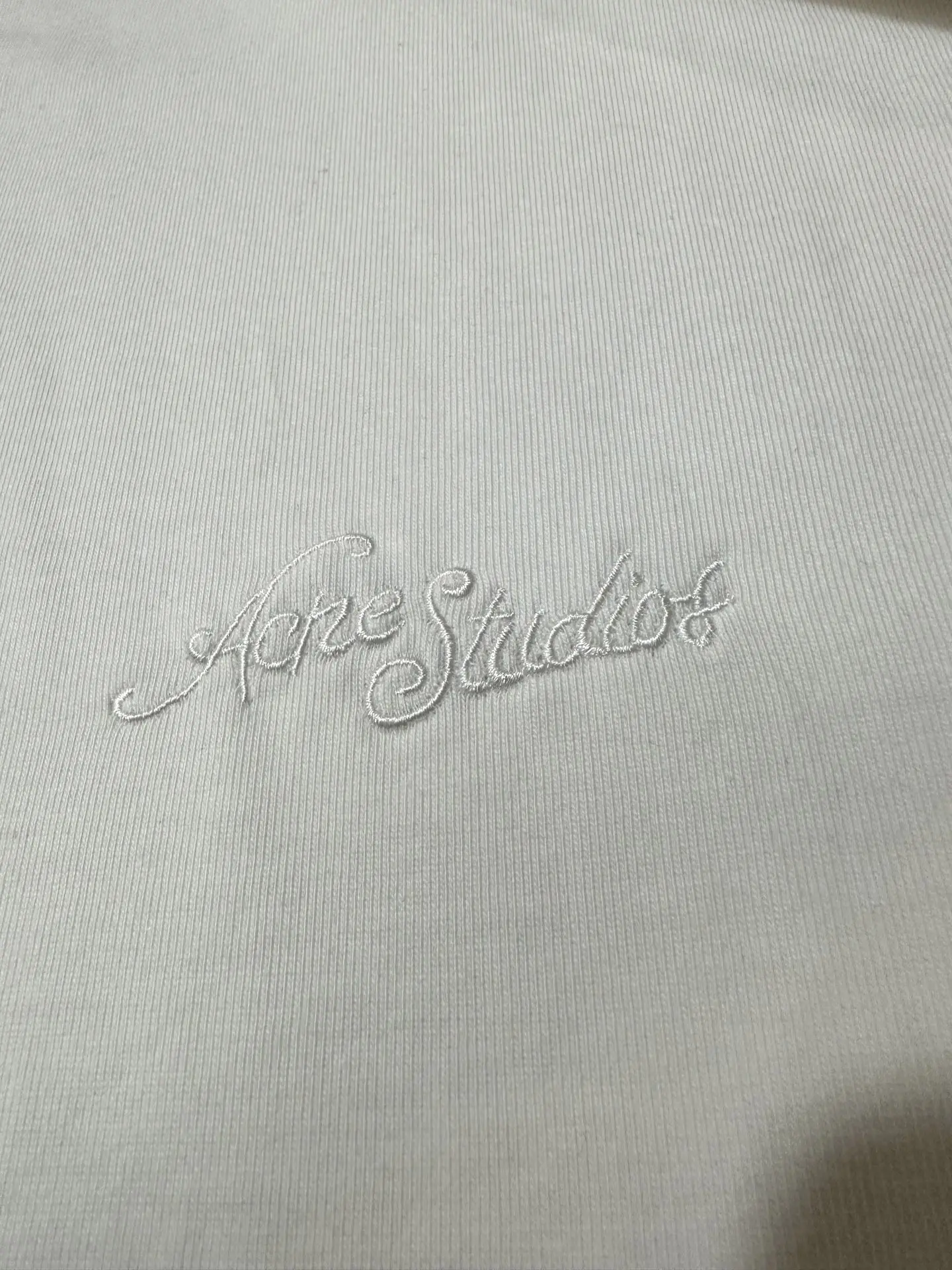 Embroidered Logo Oversized Long-Sleeve T-Shirt D23024423 — view 8
