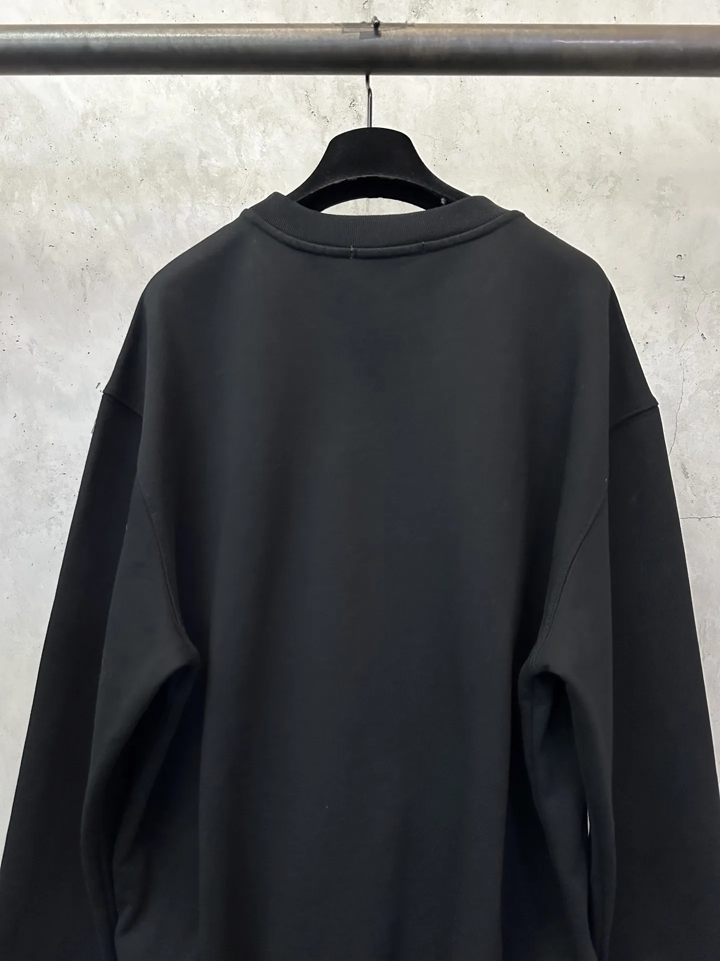 Accolade Heavyweight Cotton-Blend Sweatshirt D25521826 — view 5