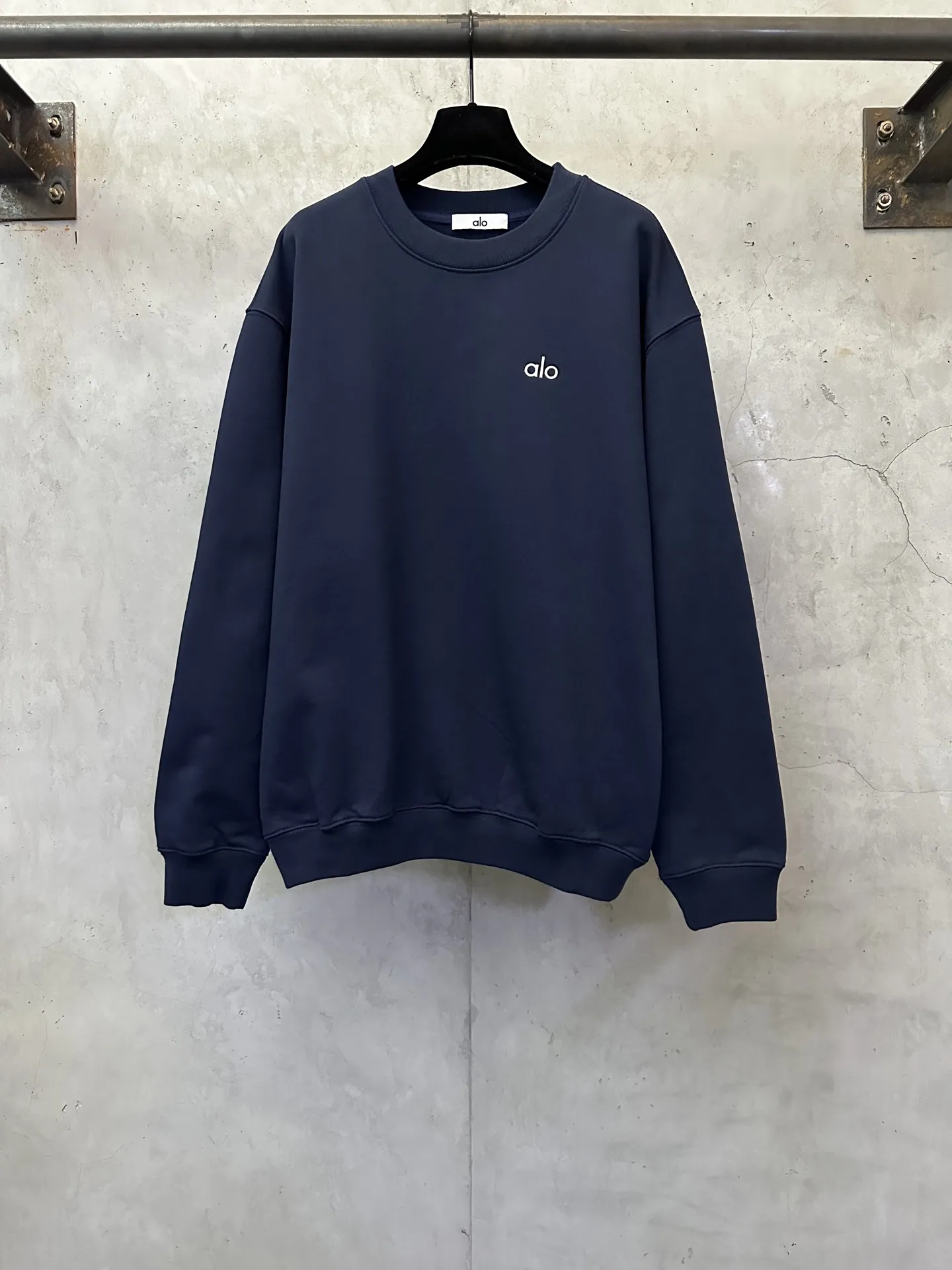 Accolade Heavyweight Cotton Crew-Neck Sweatshirt D25521828