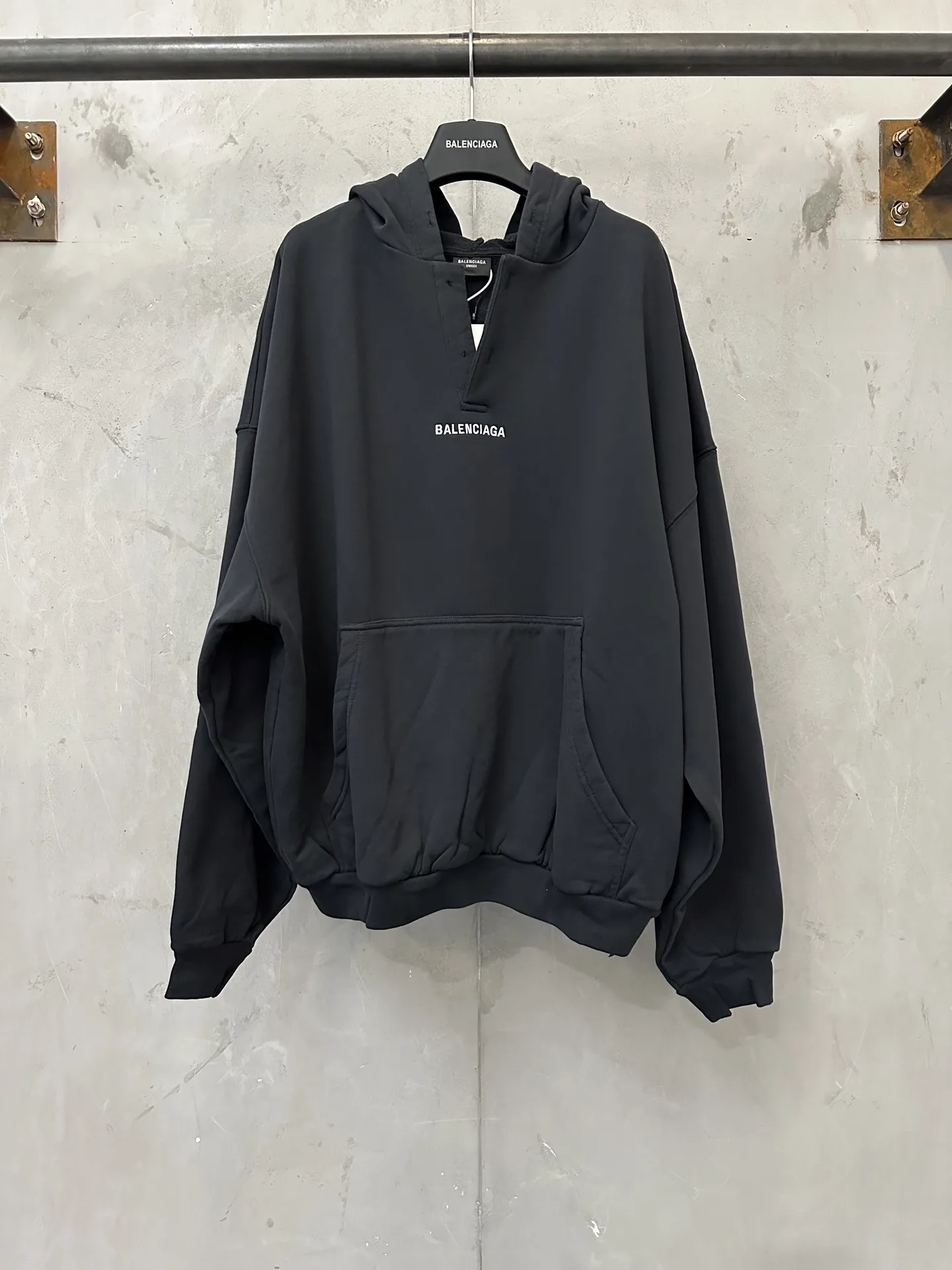 Logo Embroidery Open-Neck Hoodie D29020238