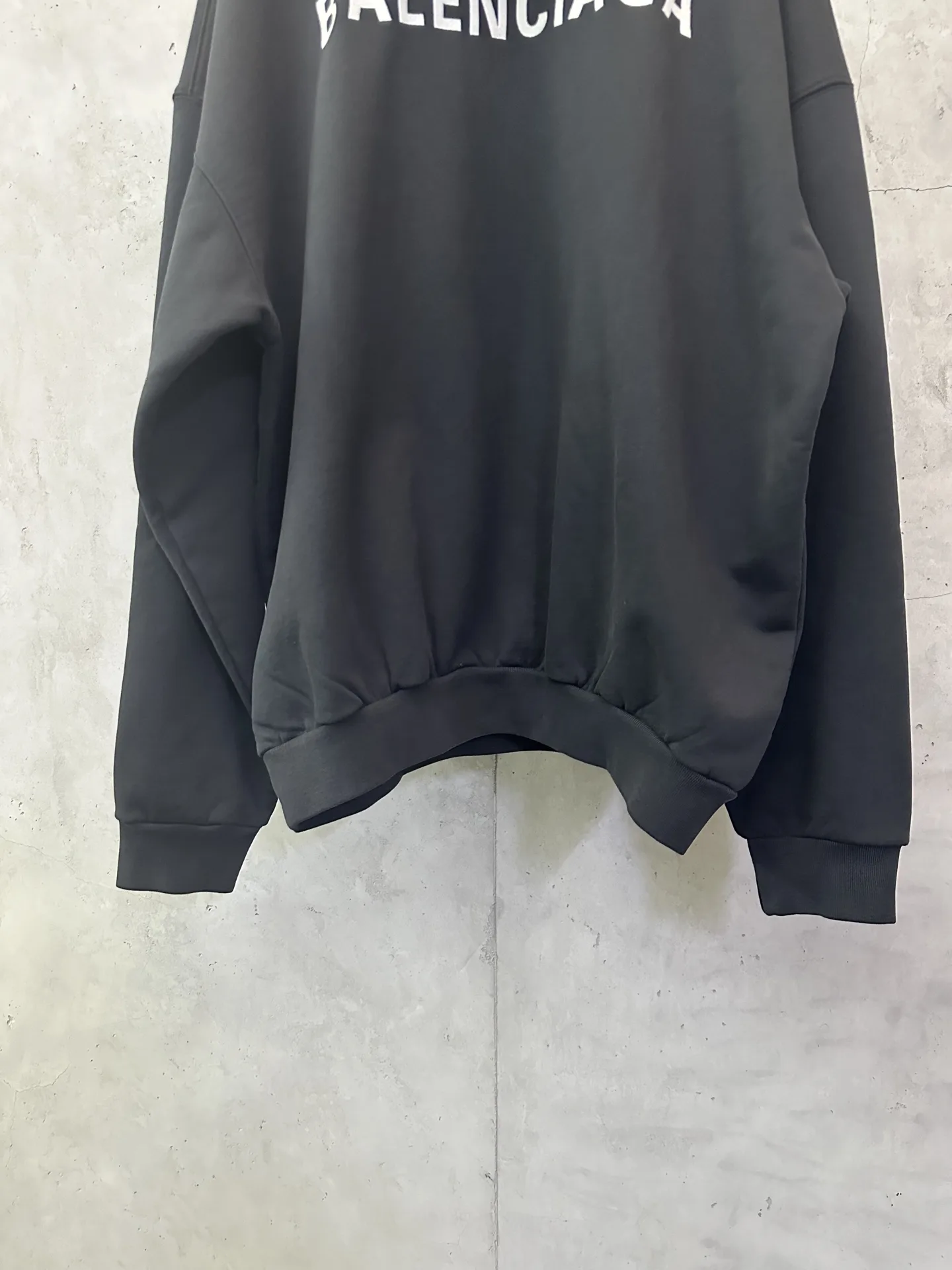 Logo Embroidered Oversized Hoodie D31020148 — view 6