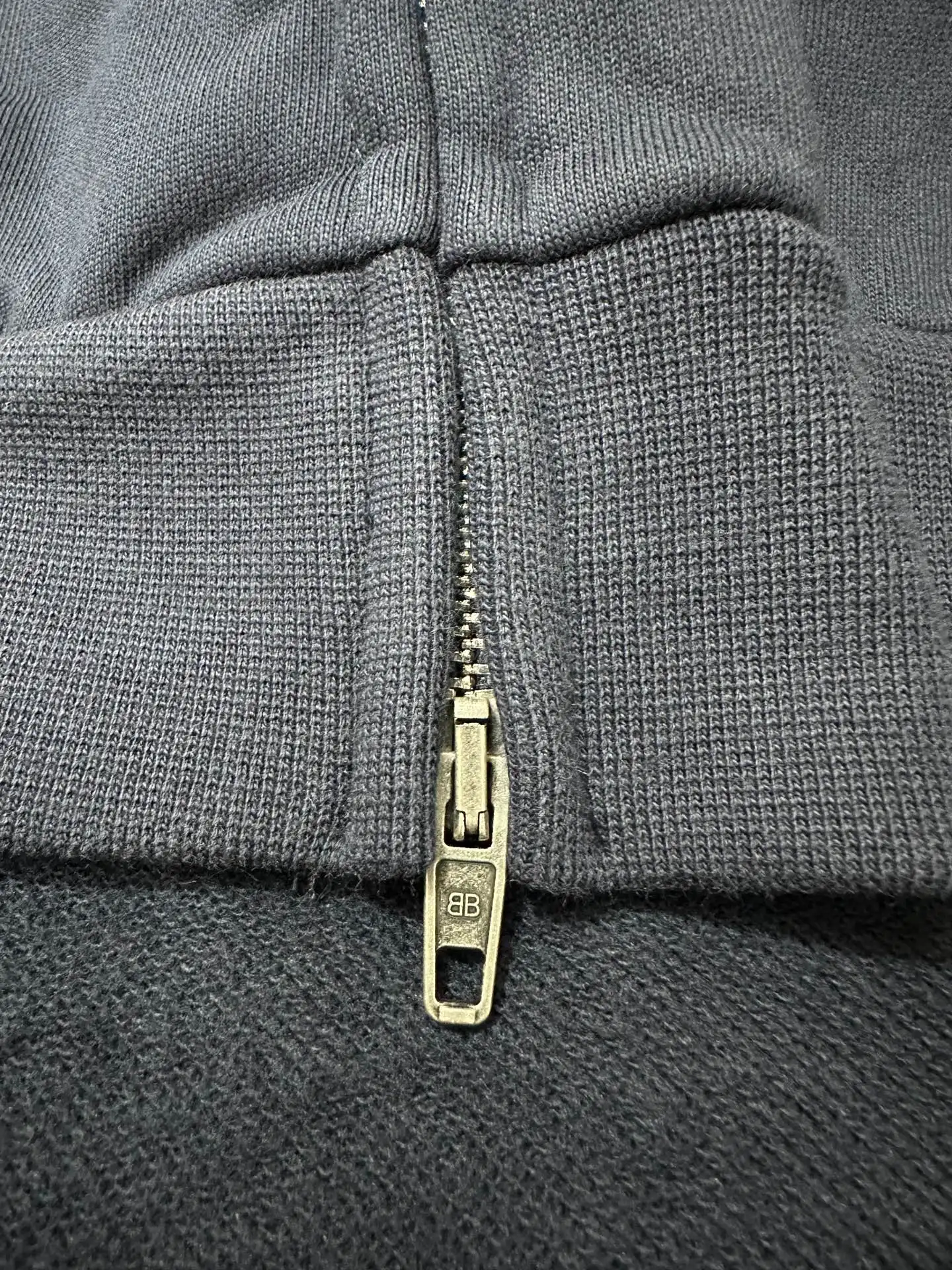 WFP Logo Print Zip-Up Hoodie D31021823 — view 12