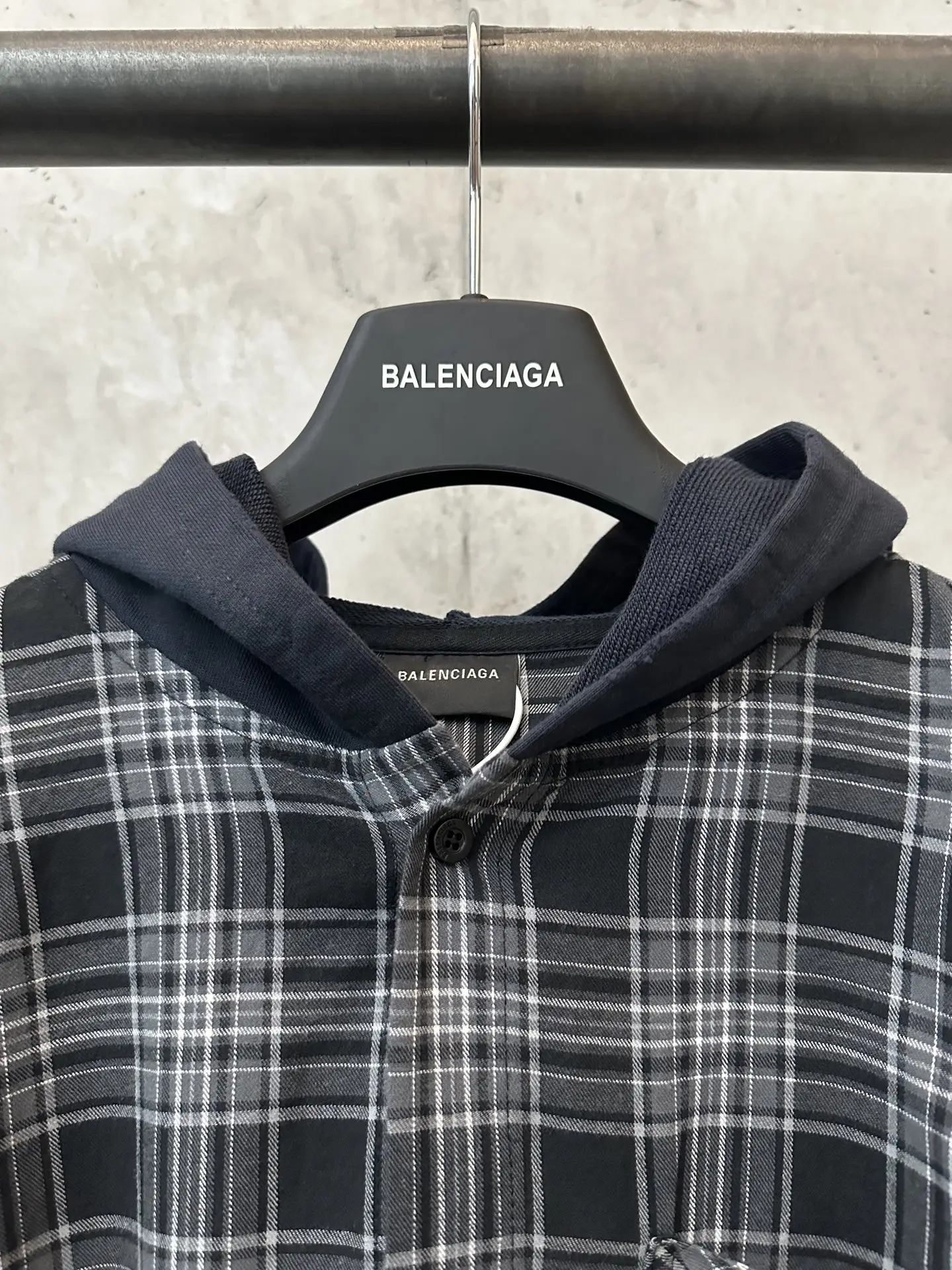 Panelled Checked Hooded Jacket D40012331 — view 7
