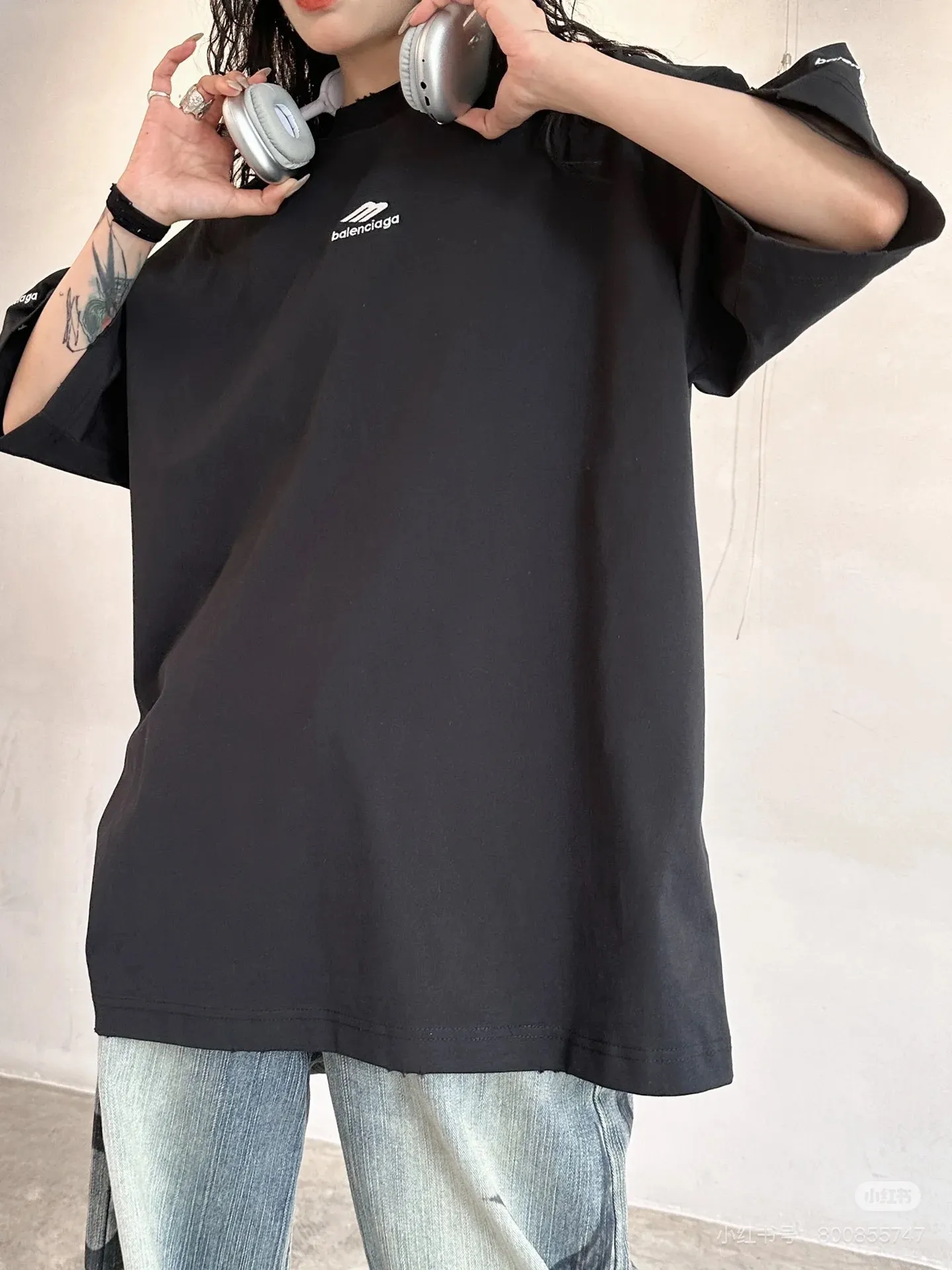 Logo Embroidery Oversized Cotton T-Shirt D15020020 — view 4