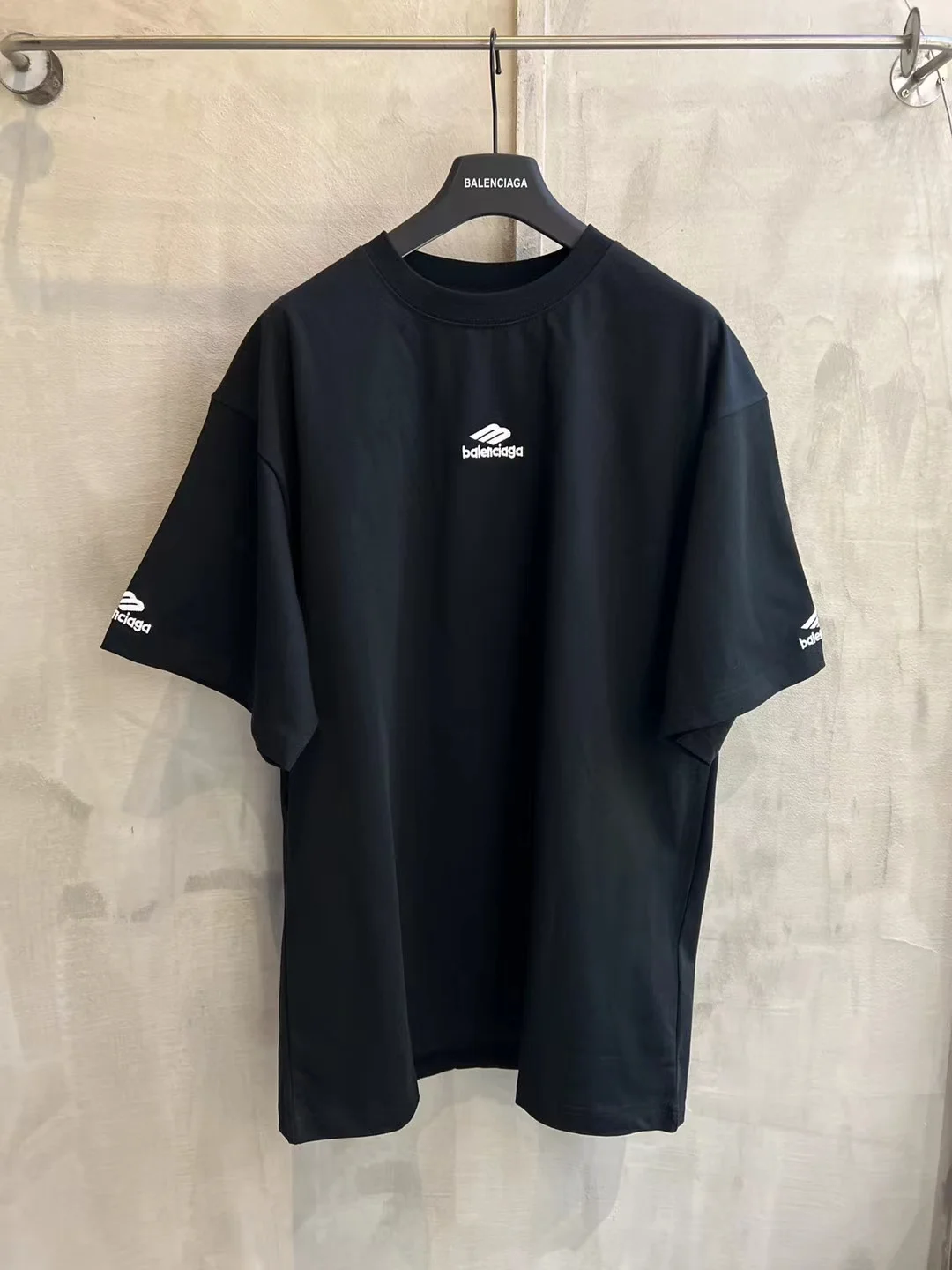 Logo Embroidery Oversized Cotton T-Shirt D15020020 — view 6