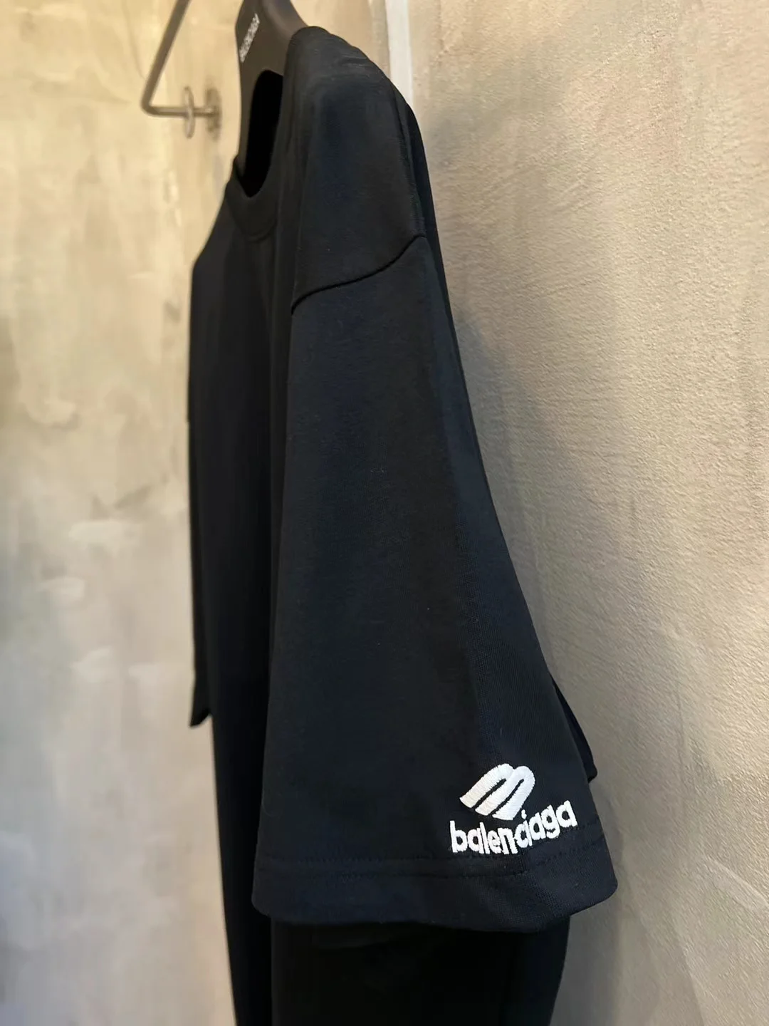Logo Embroidery Oversized Cotton T-Shirt D15020020 — view 10