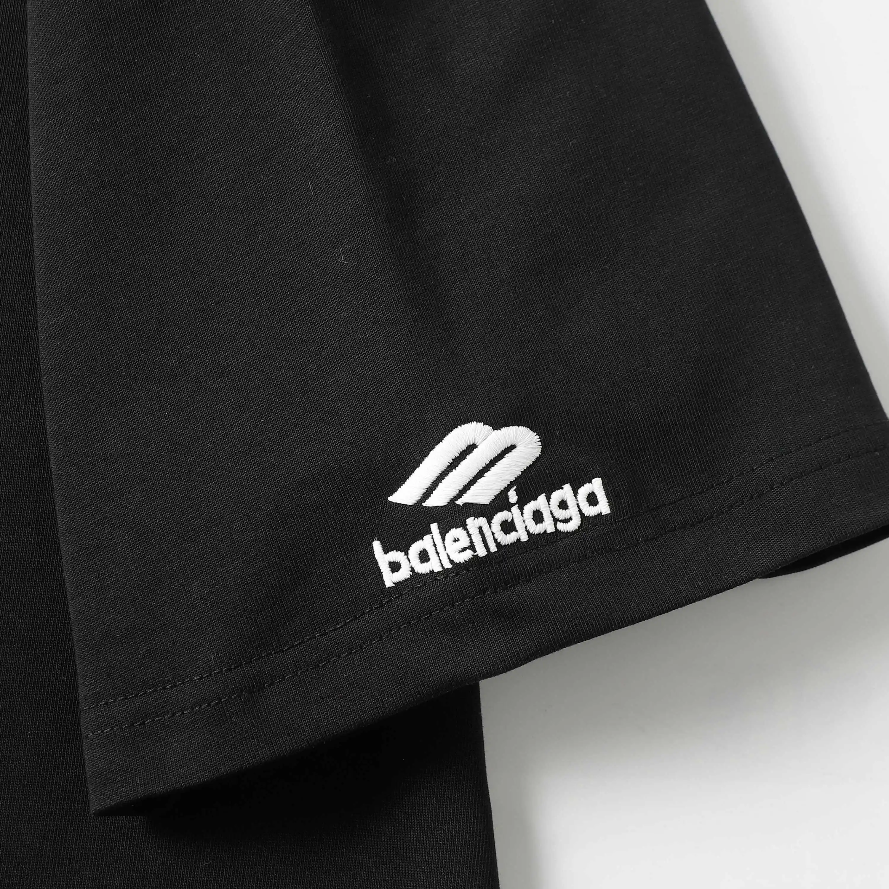 Logo Embroidery Oversized Cotton T-Shirt D15020020 — view 20