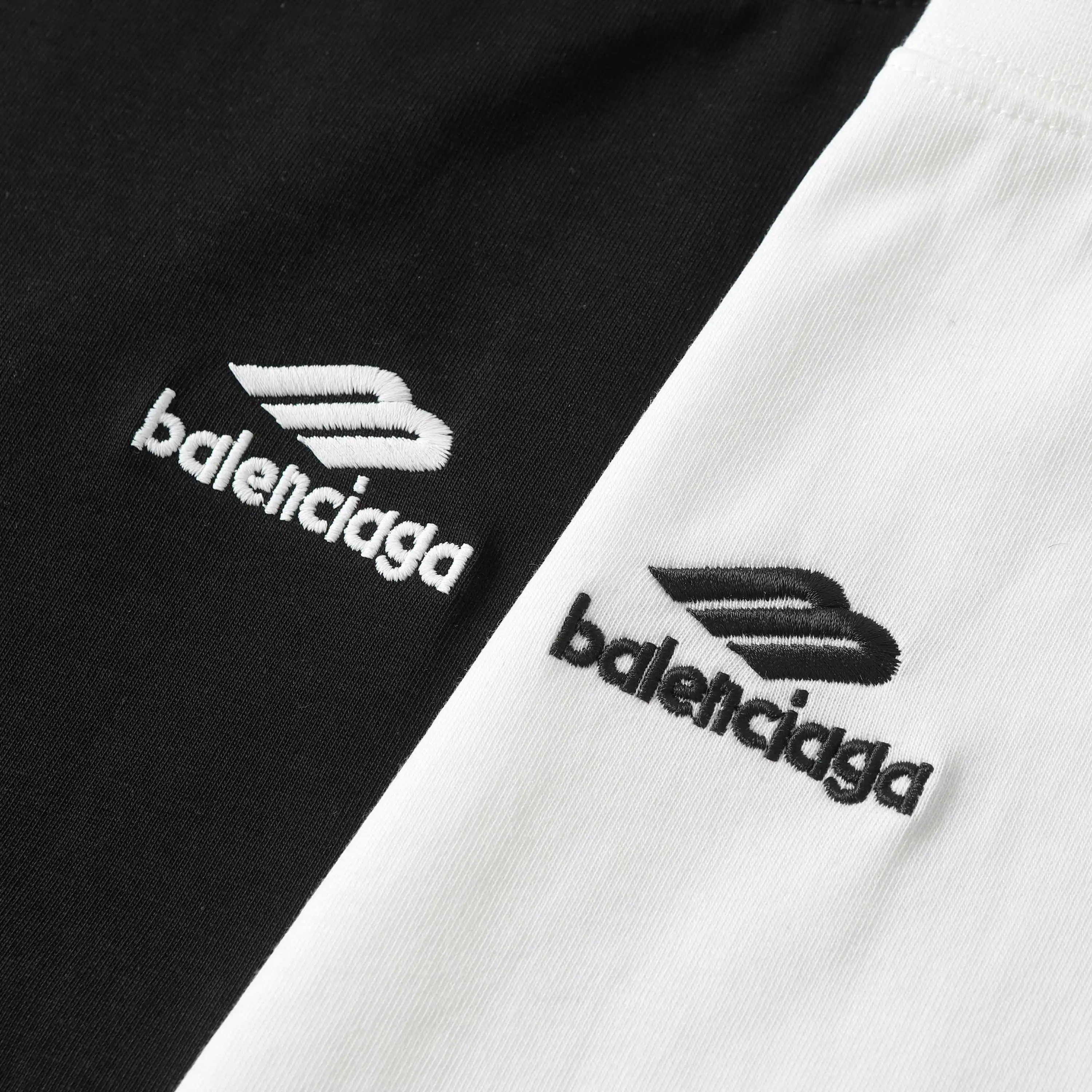 Logo Embroidery Oversized Cotton T-Shirt D15020020 — view 22