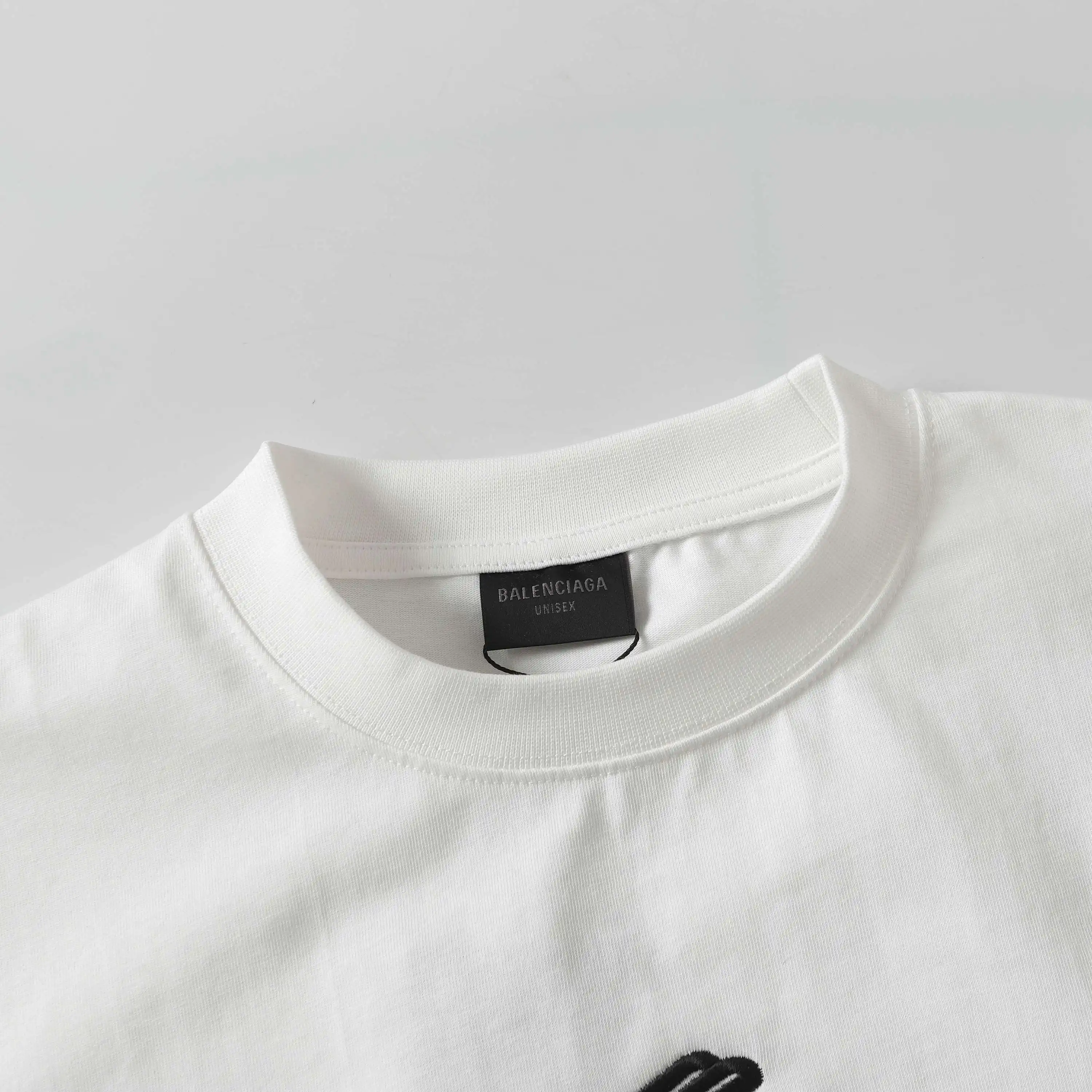 Logo Embroidery Oversized Cotton T-Shirt D15020020 — view 31