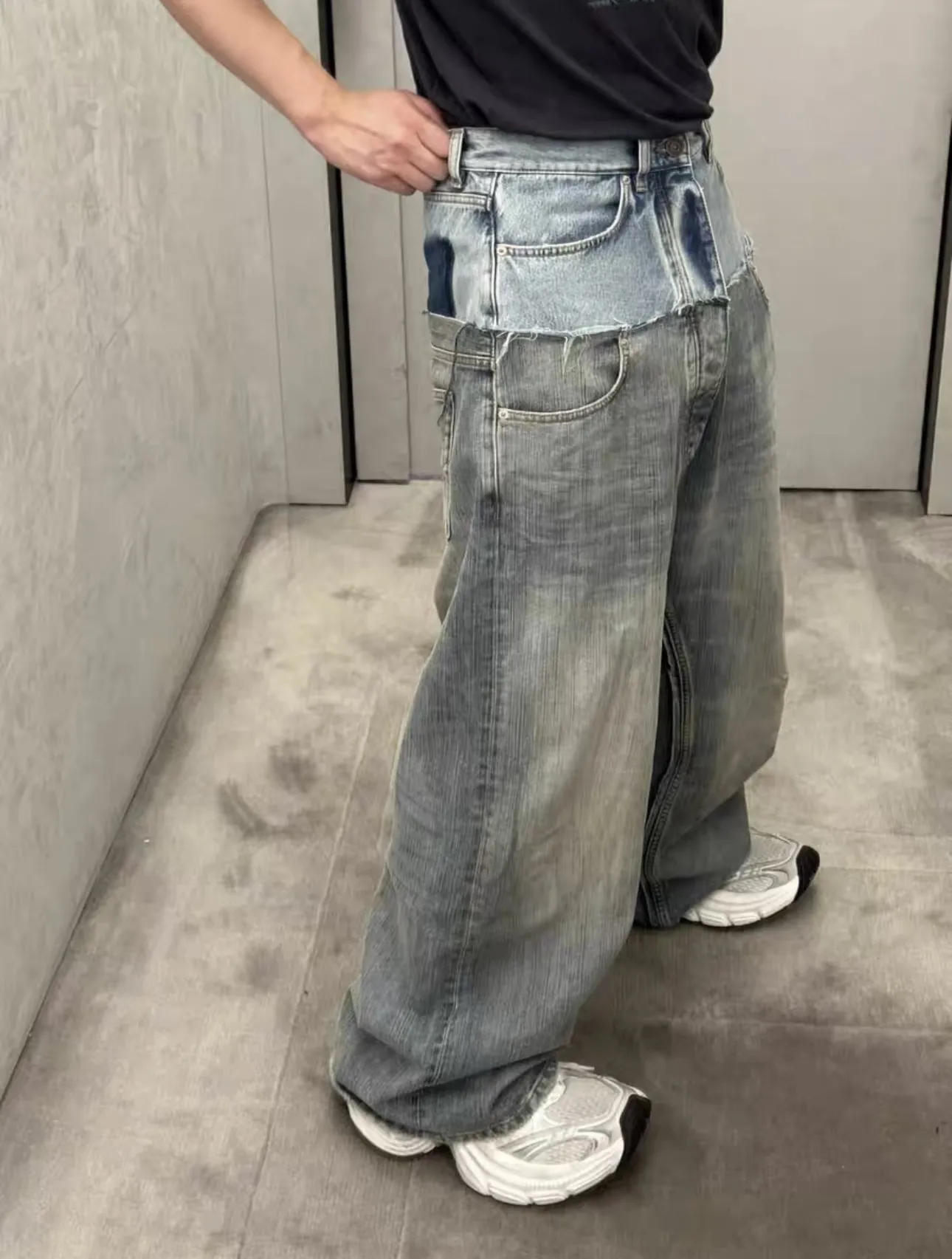 Panelled Wide-Leg Denim Jeans D28019915 — view 4