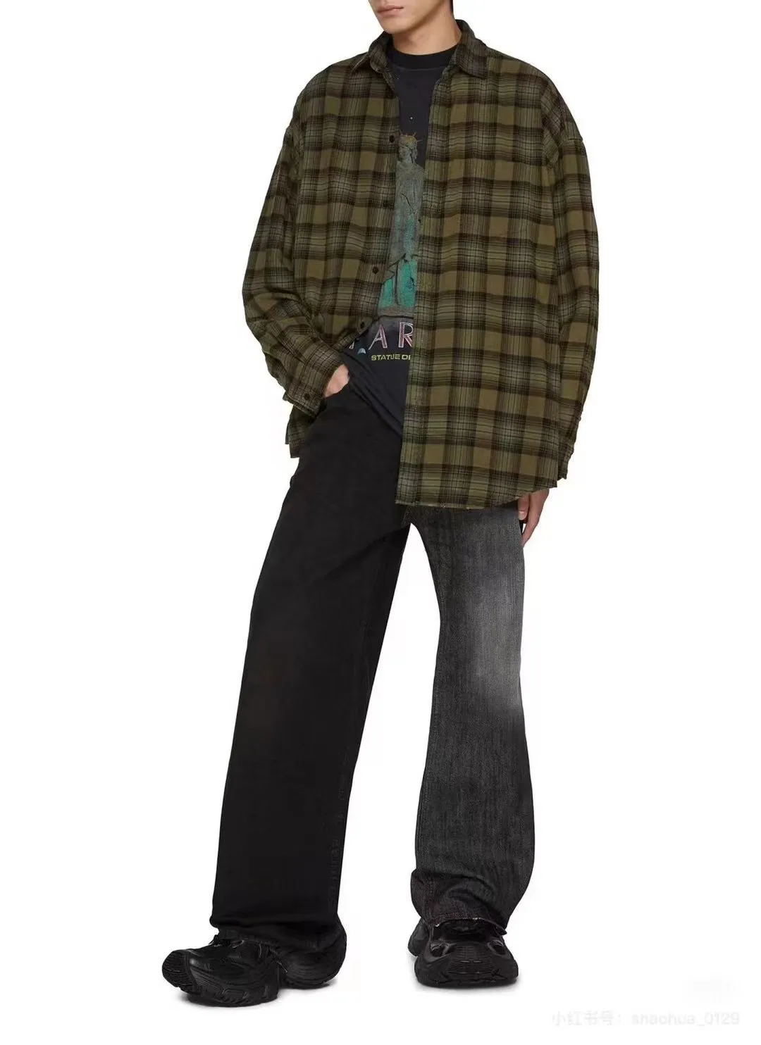 Asymmetric Paneled Straight-Leg Jeans D23521858