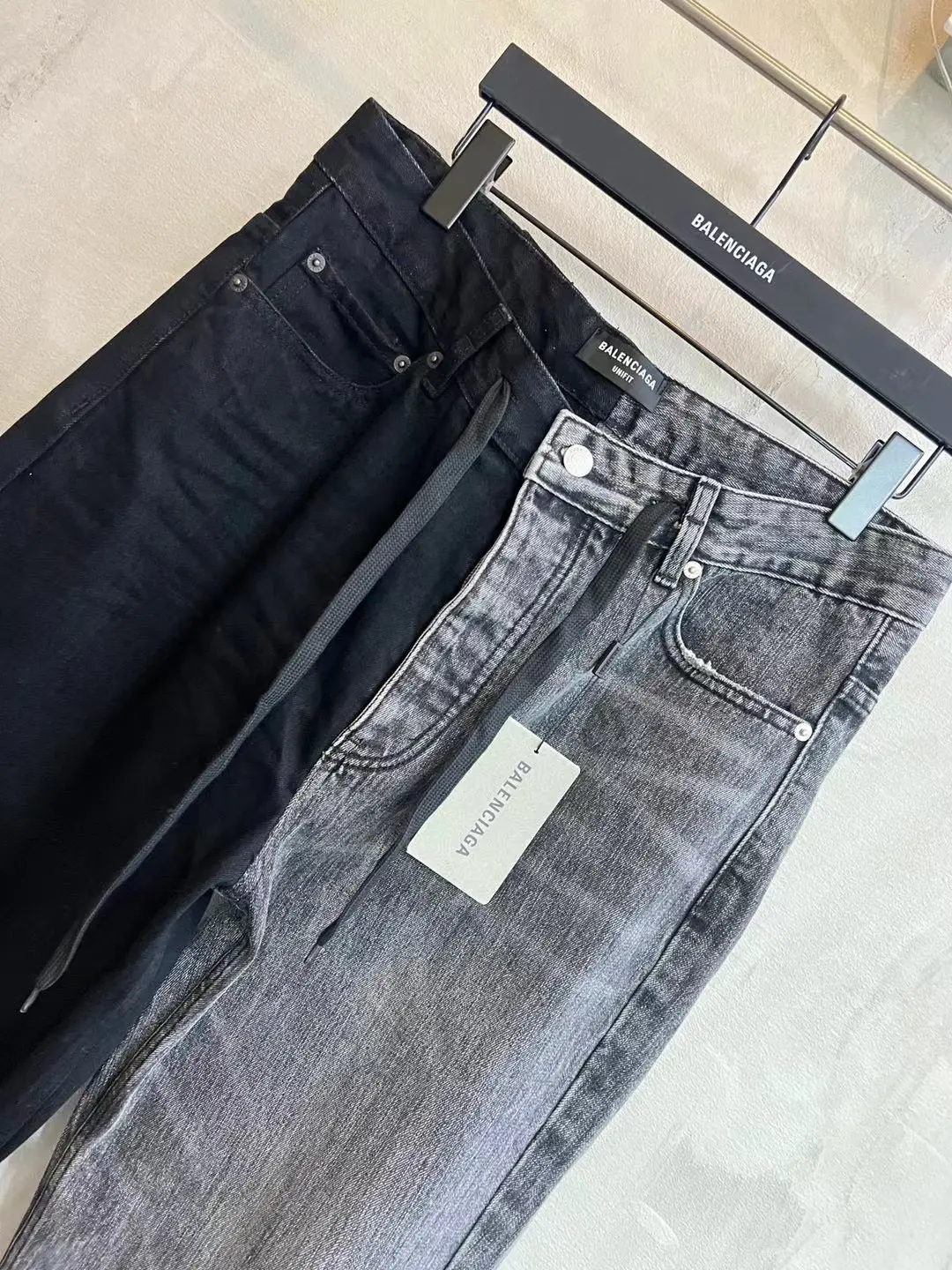 Asymmetric Paneled Straight-Leg Jeans D23521858 — view 13