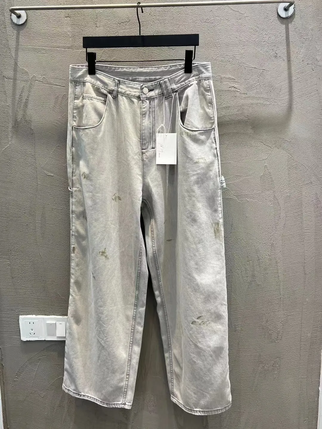Ancellm Distressed Wide-Leg Denim Trousers D20521863 — view 19