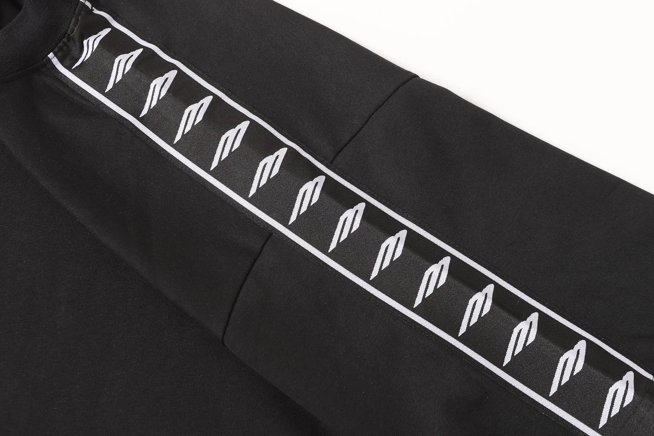 3B Logo Tape Oversized T-Shirt D14520034 — view 4