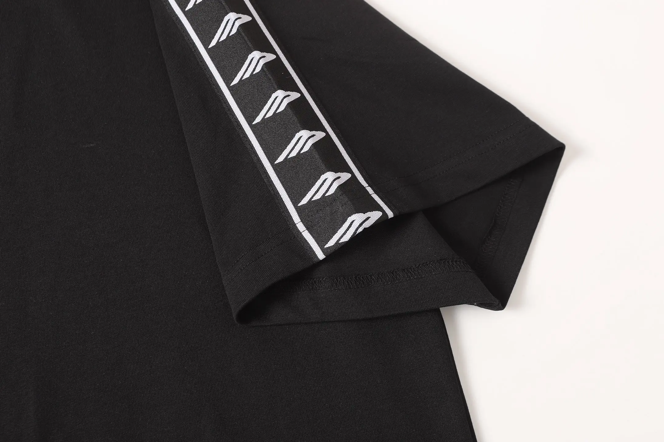 3B Logo Tape Oversized T-Shirt D14520034 — view 5