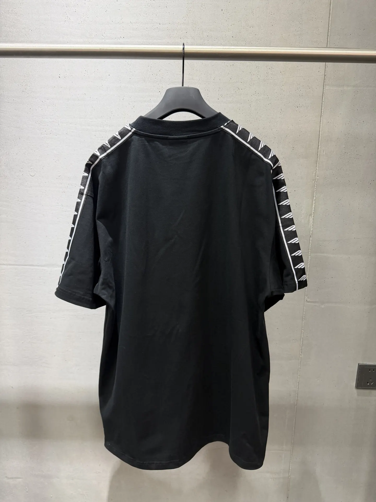 Logo-Tape Oversized T-Shirt D14520036 — view 2