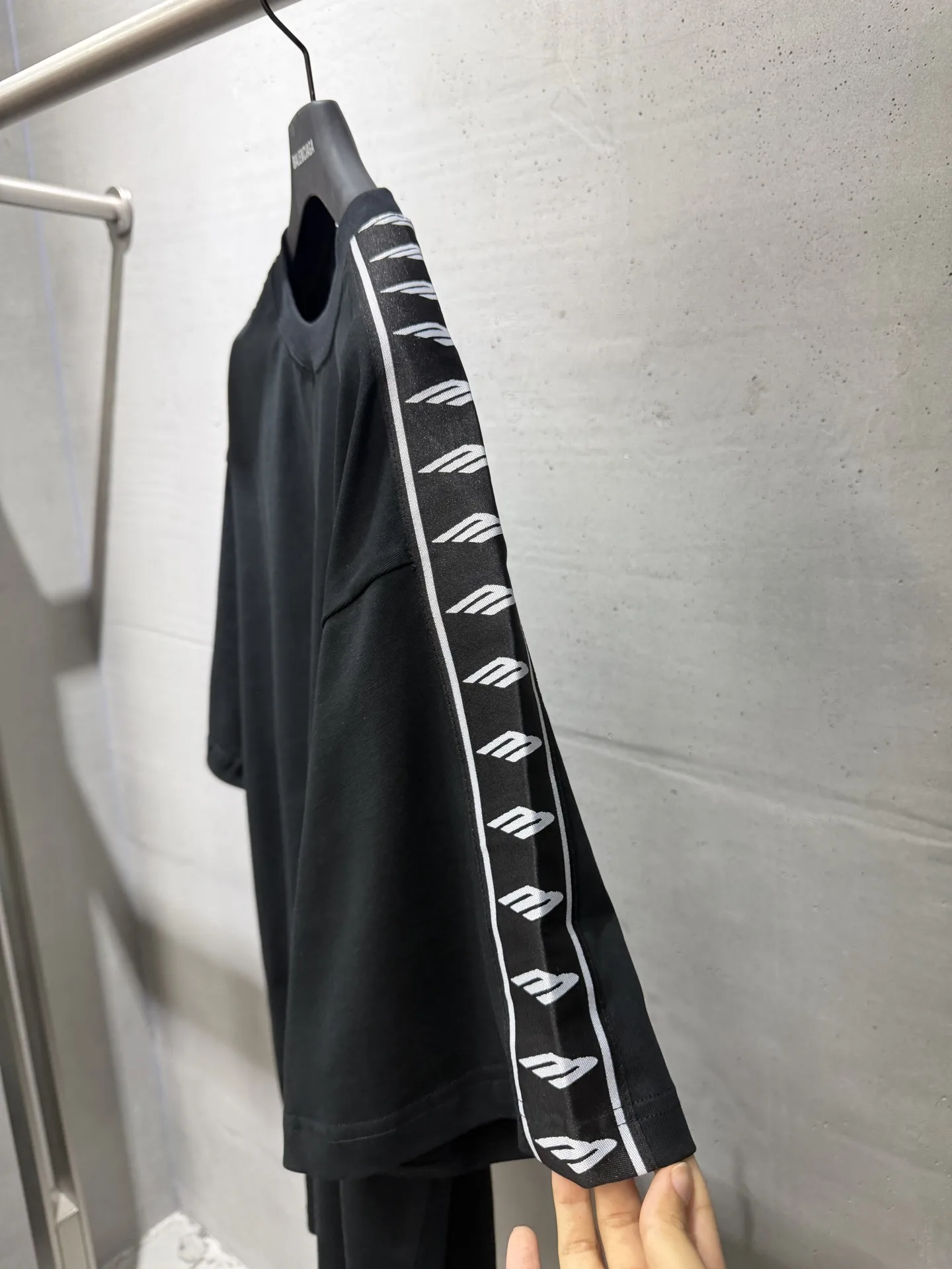 Logo-Tape Oversized T-Shirt D14520036 — view 4