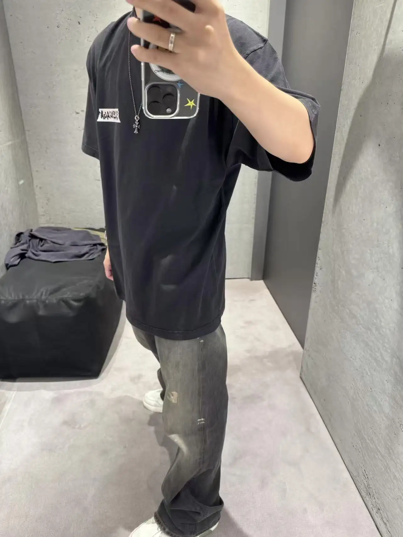 Tape Logo Oversized Cotton T-Shirt D15020048 — view 2