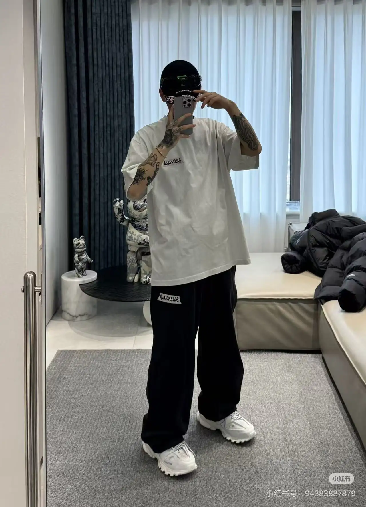 Tape Logo Oversized Cotton T-Shirt D15020048 — view 6