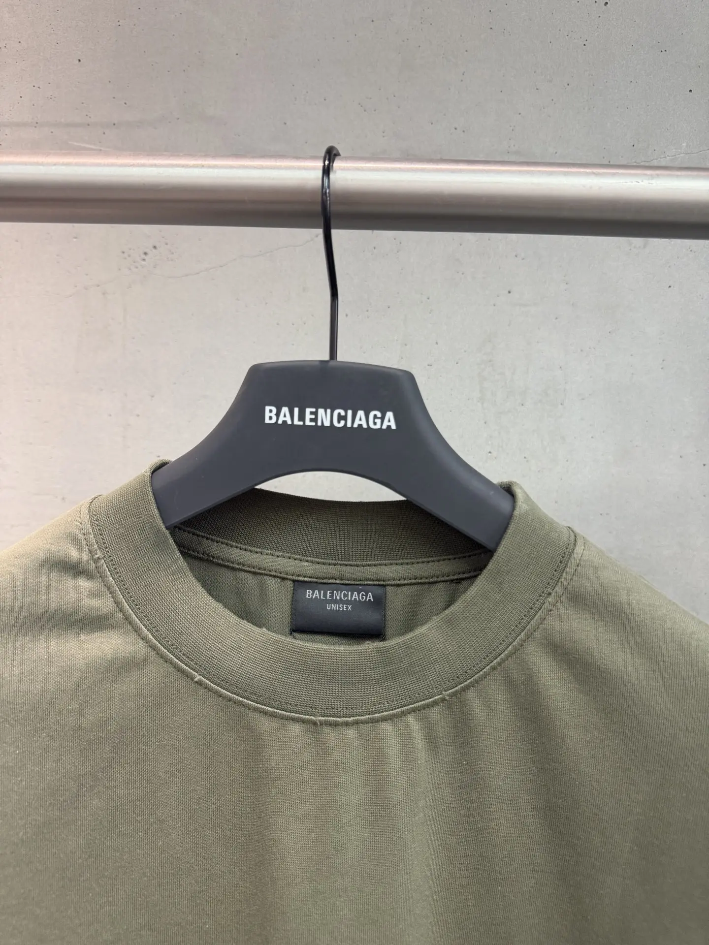 Tape Logo Oversized Cotton T-Shirt D15020052 — view 3
