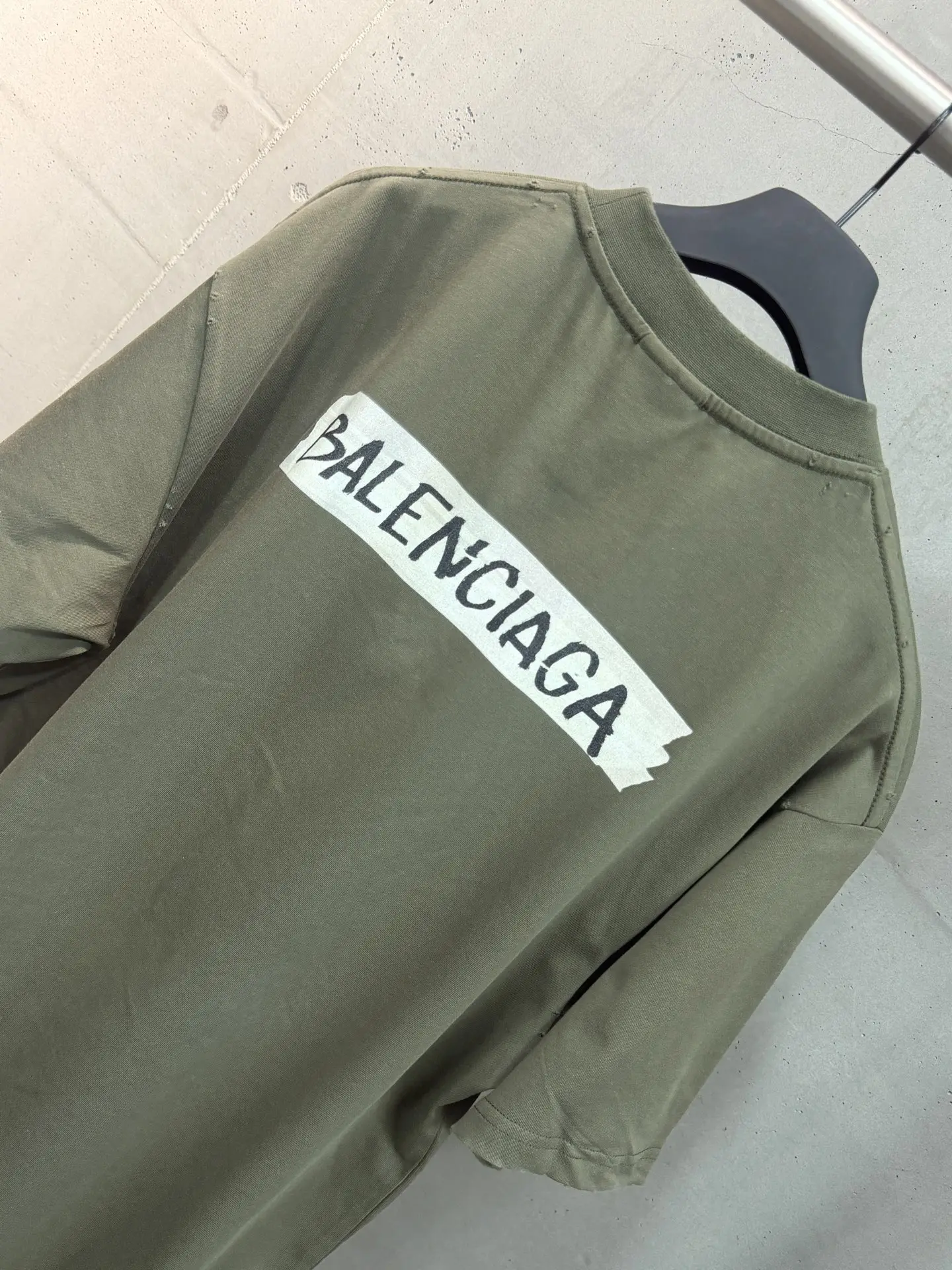 Tape Logo Oversized Cotton T-Shirt D15020052 — view 7