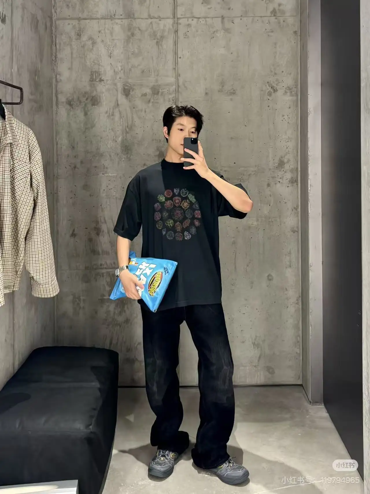 Crest Logo Graphic Oversized T-Shirt D15520021 — view 8