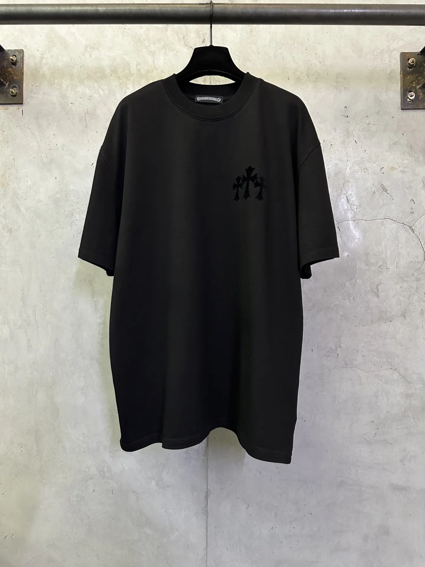 Cross Flocked Logo Heavyweight Cotton T-Shirt D17511978