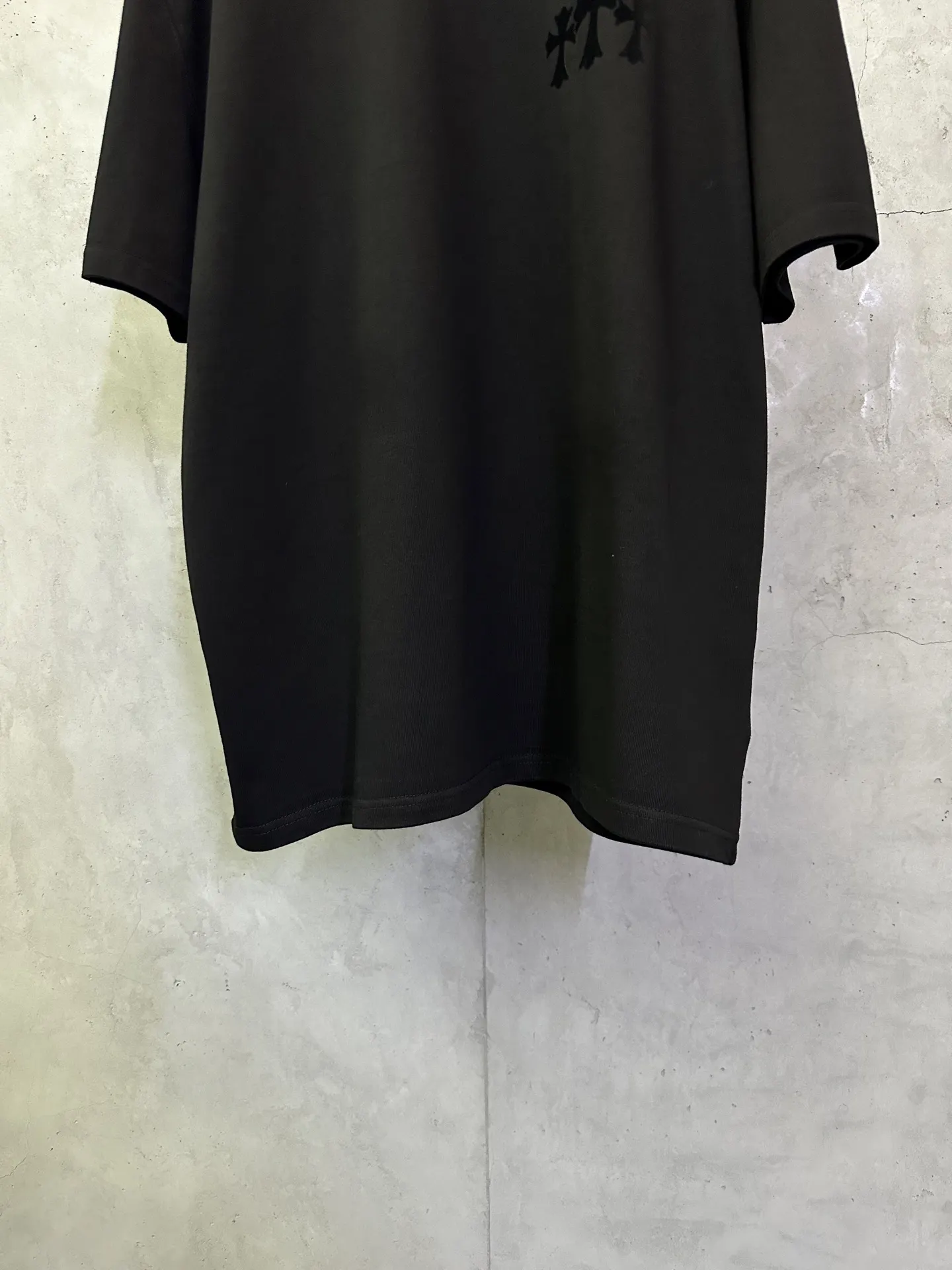 Cross Flocked Logo Heavyweight Cotton T-Shirt D17511978 — view 4