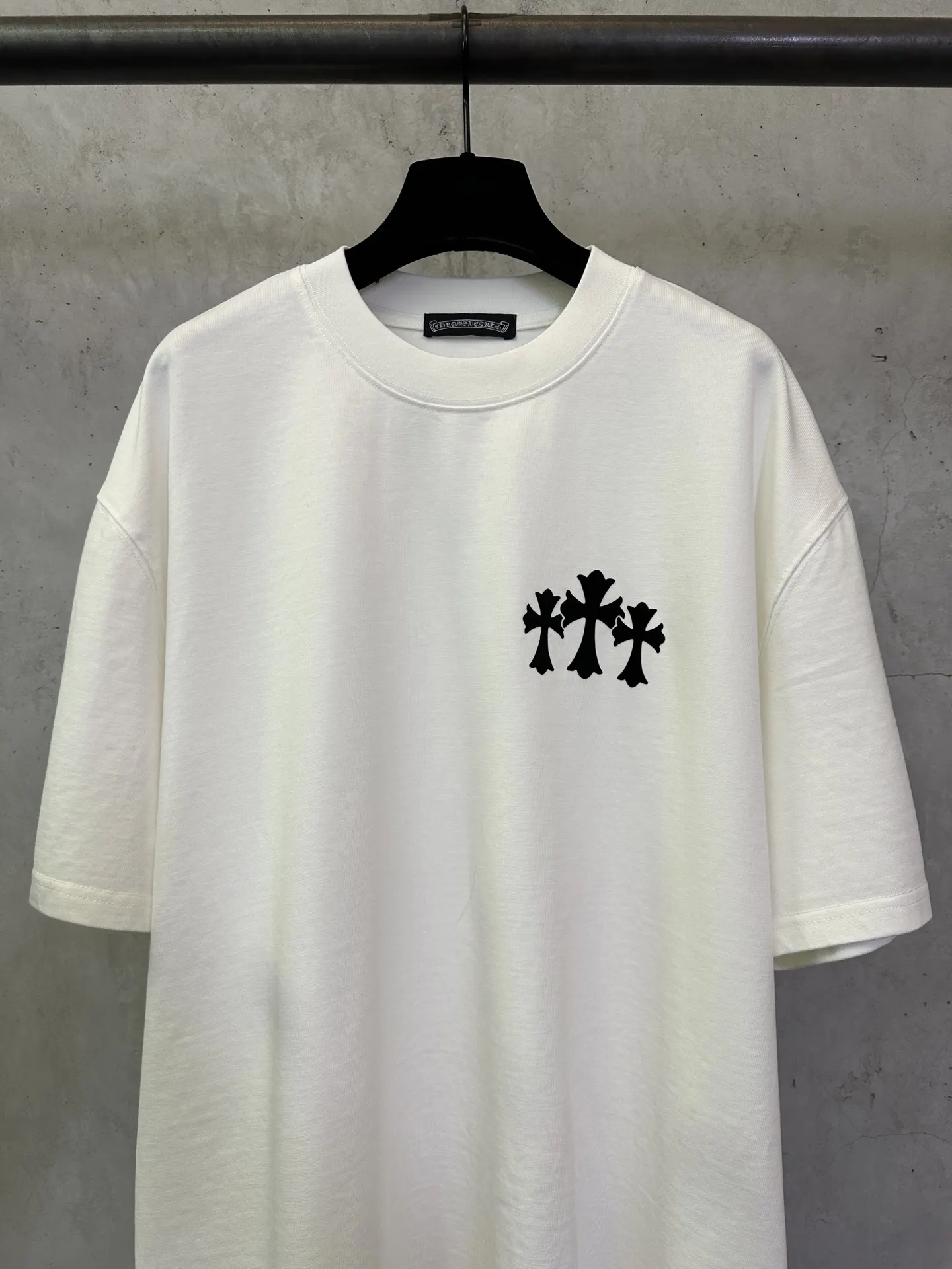 Cross Flocked Logo Cotton T-Shirt D17511977 — view 3