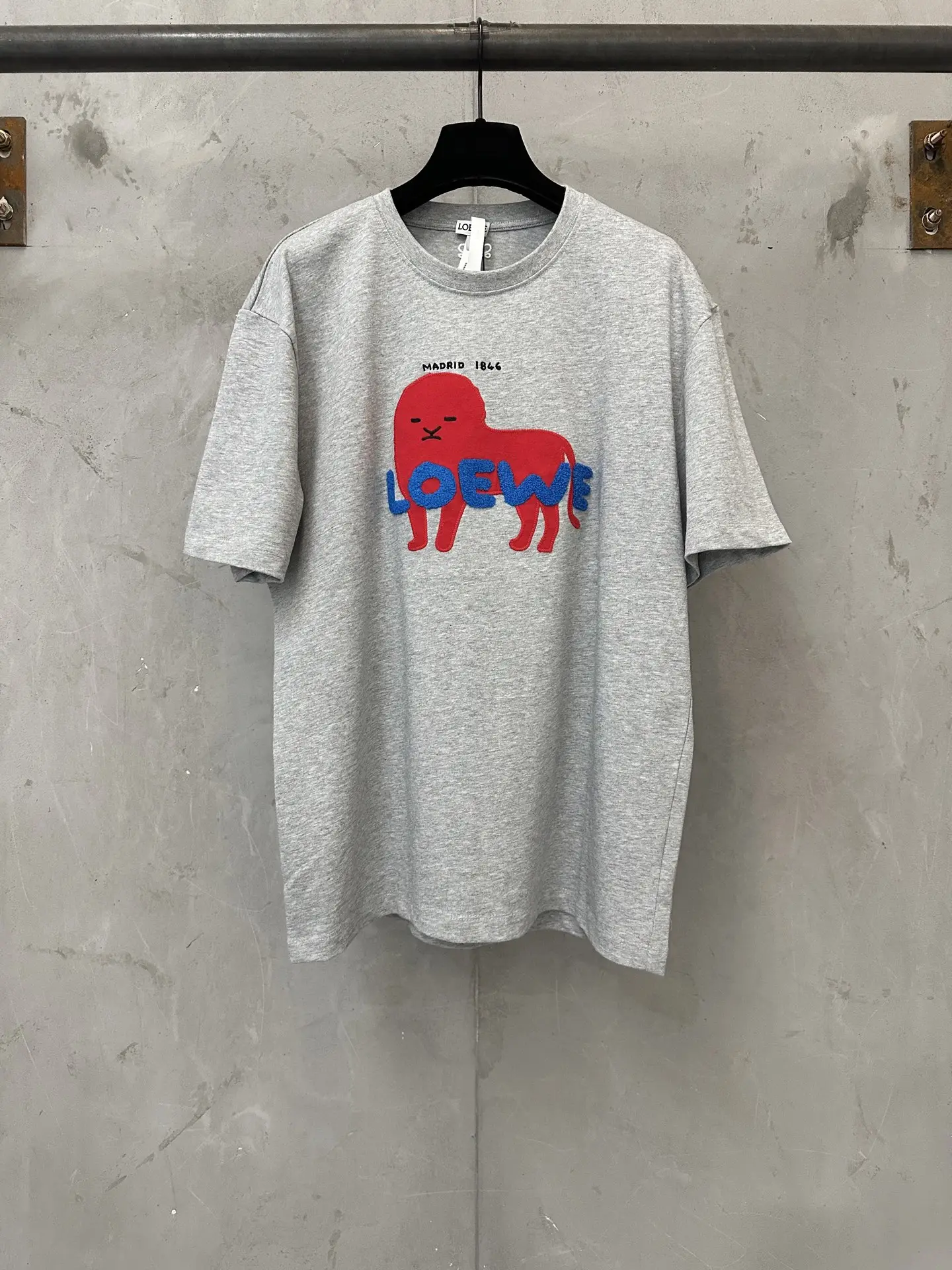 Embroidered Lion Logo Cotton T-Shirt D18018980