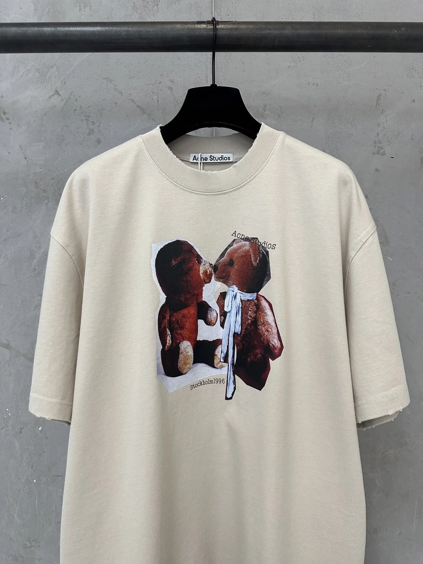 Bear Graphic Heavyweight Cotton T-Shirt D18011746 — view 3