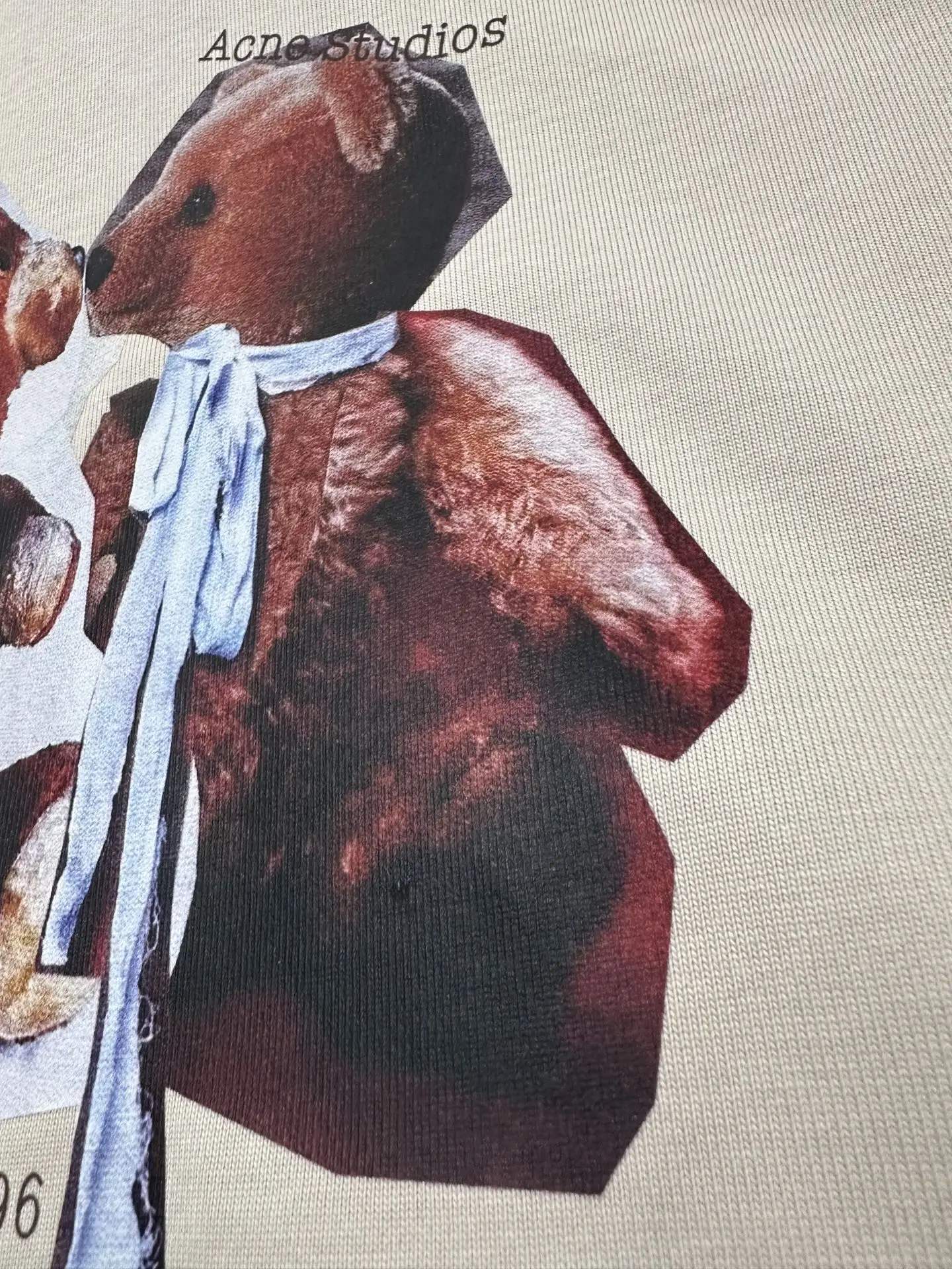 Bear Graphic Heavyweight Cotton T-Shirt D18011746 — view 8