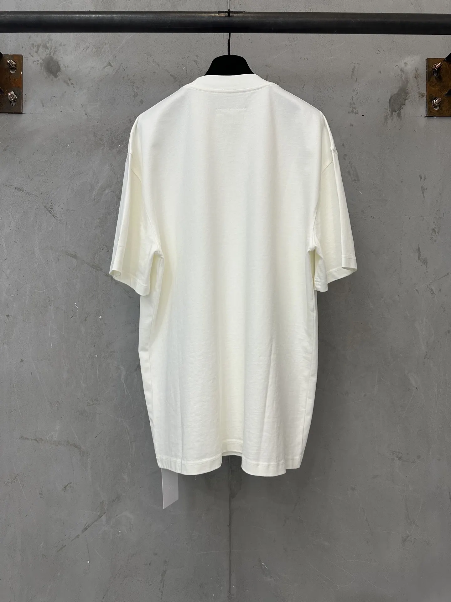 Key Graphic Print Heavyweight Cotton T-Shirt D18011760 — view 2