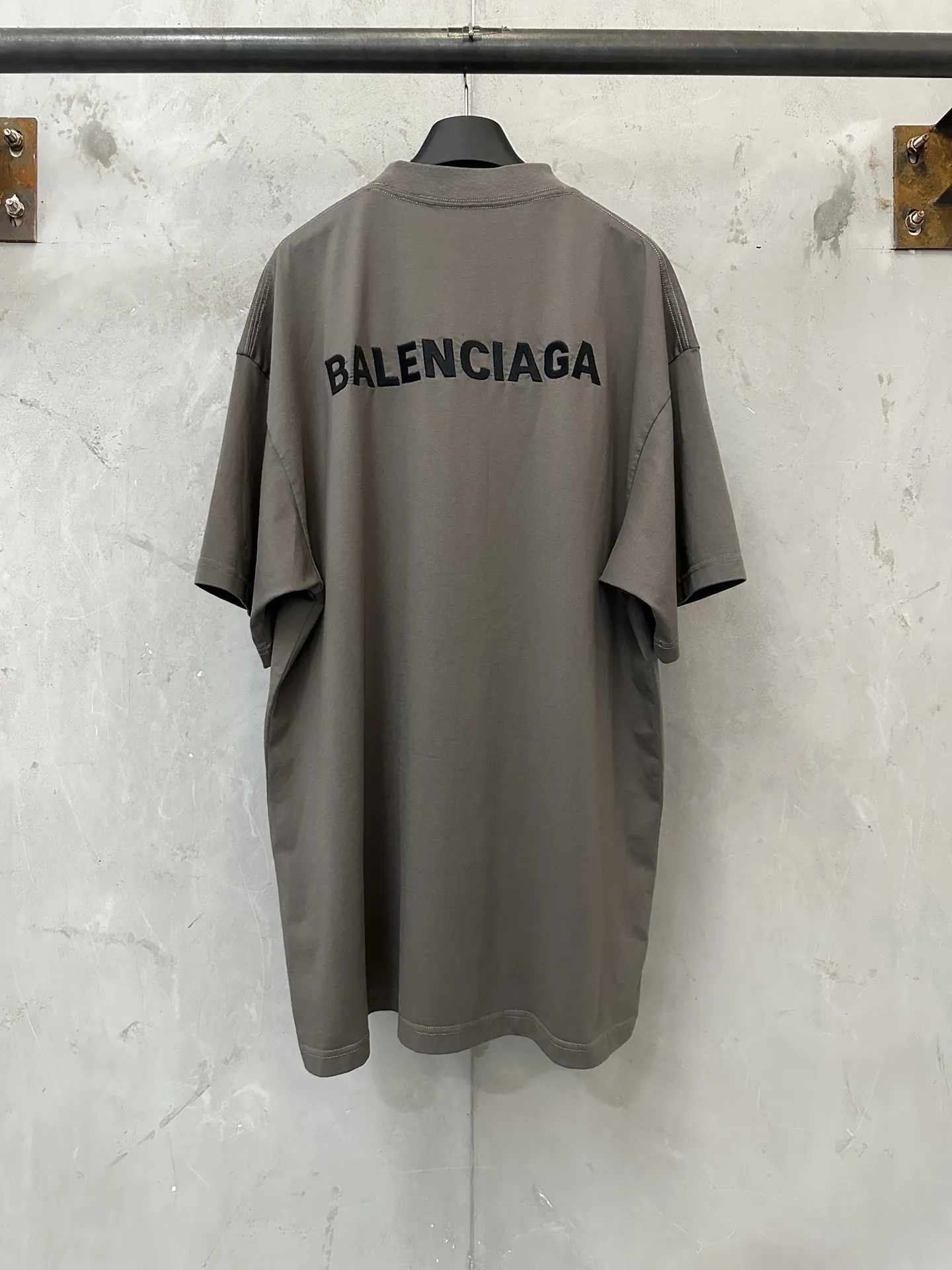 Logo Embroidered Oversized T-Shirt D18518975 — view 2