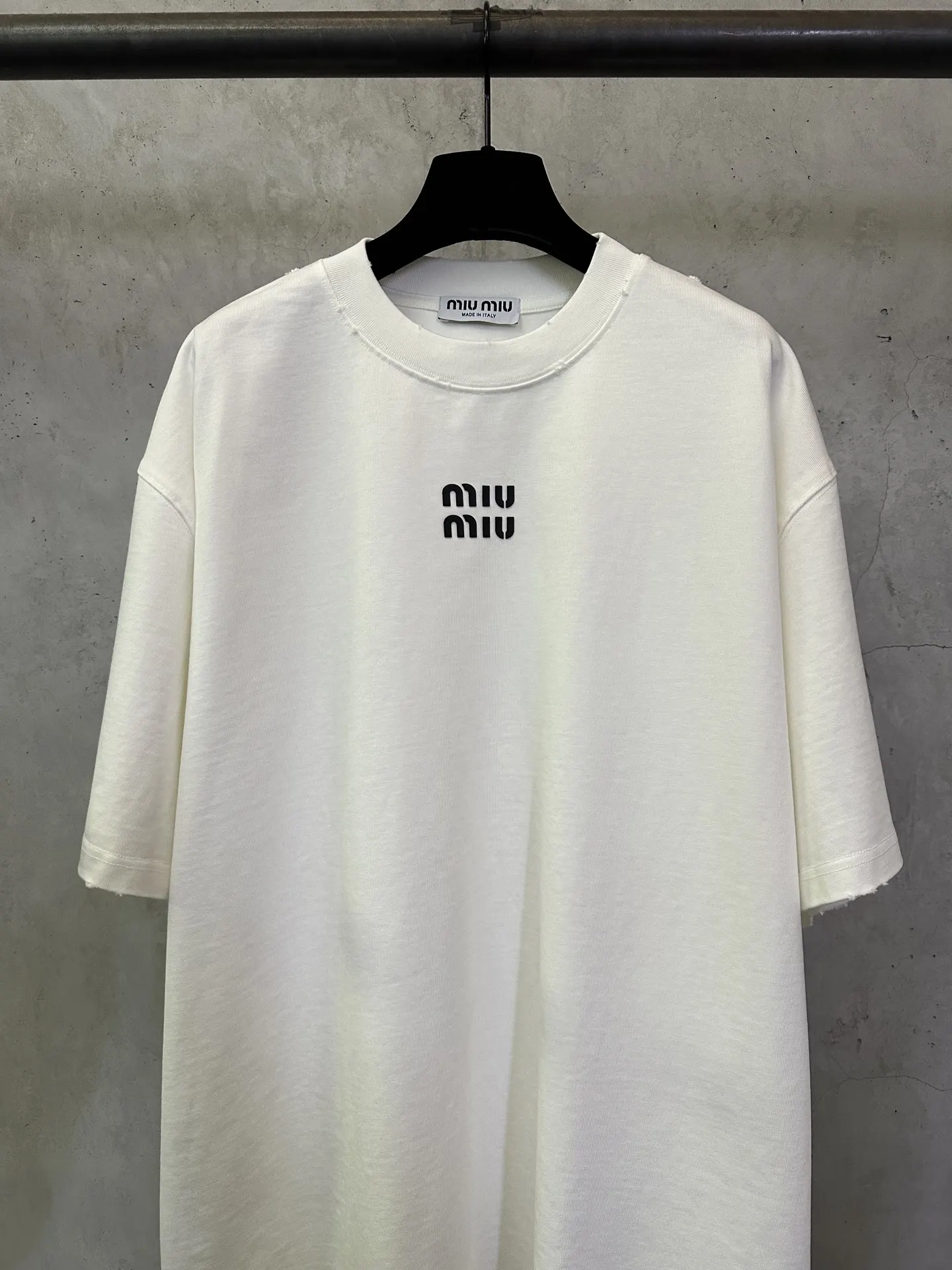 Distressed Logo Heavyweight Cotton T-Shirt D19011625 — view 3